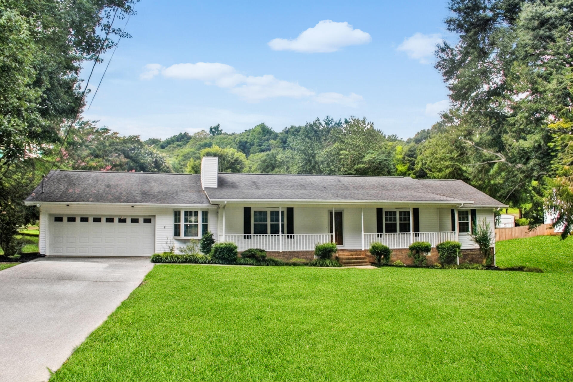 595 Avondale Drive — photo