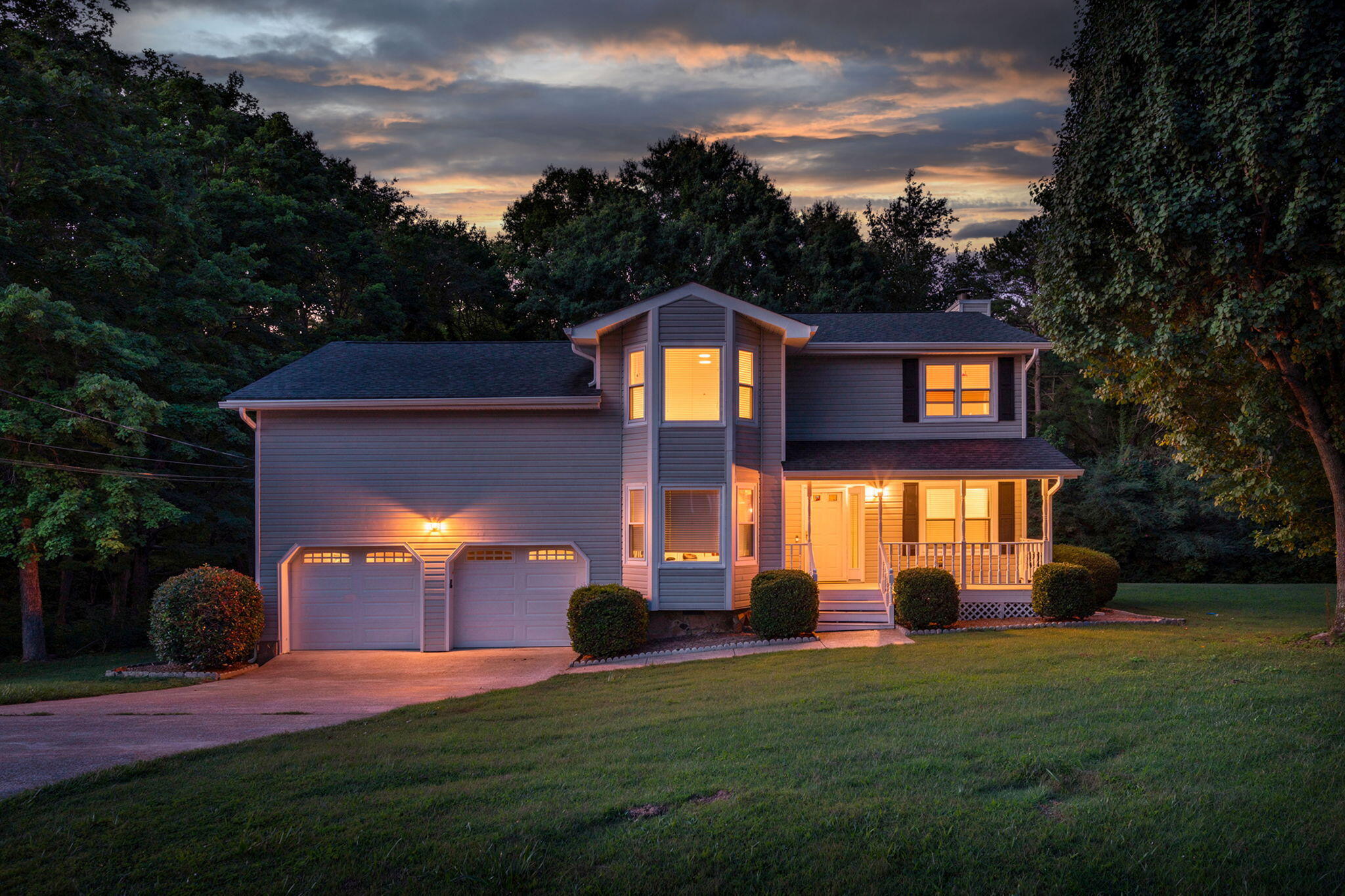 5526 Twin Oaks Drive — photo
