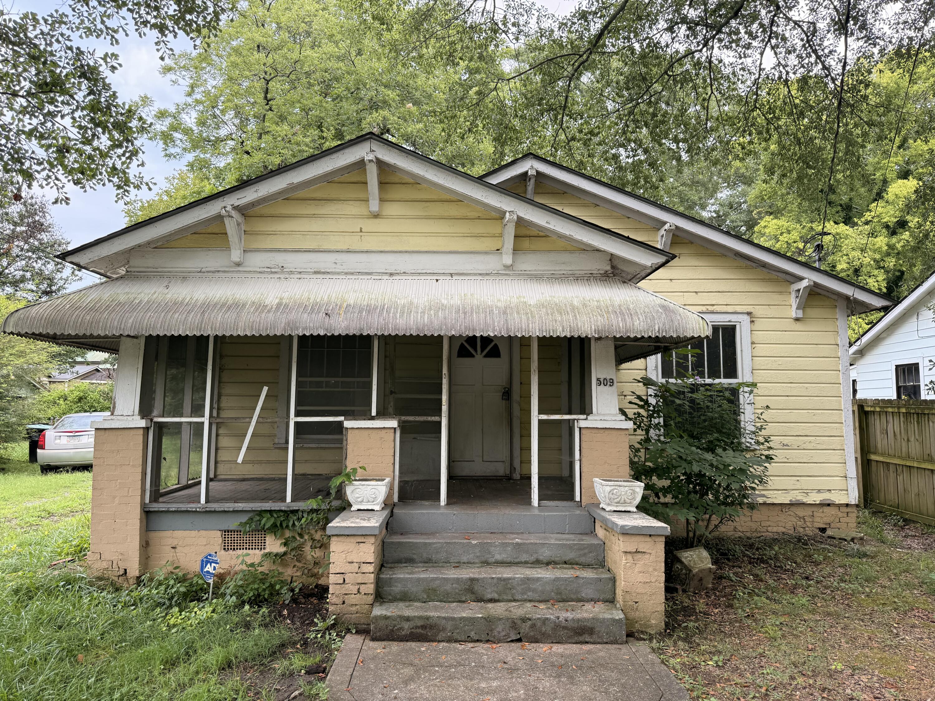 509 Pennington Avenue SW — photo