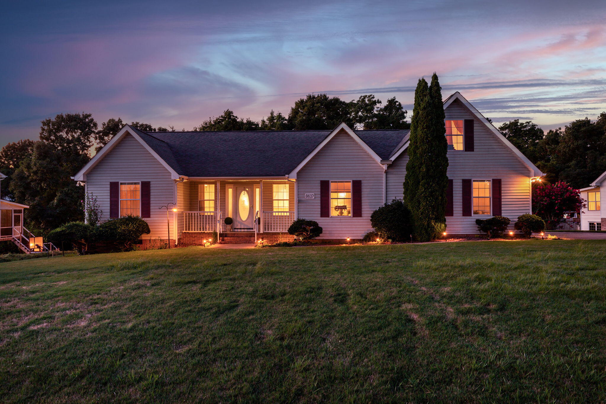 8837 River Cove Drive — photo