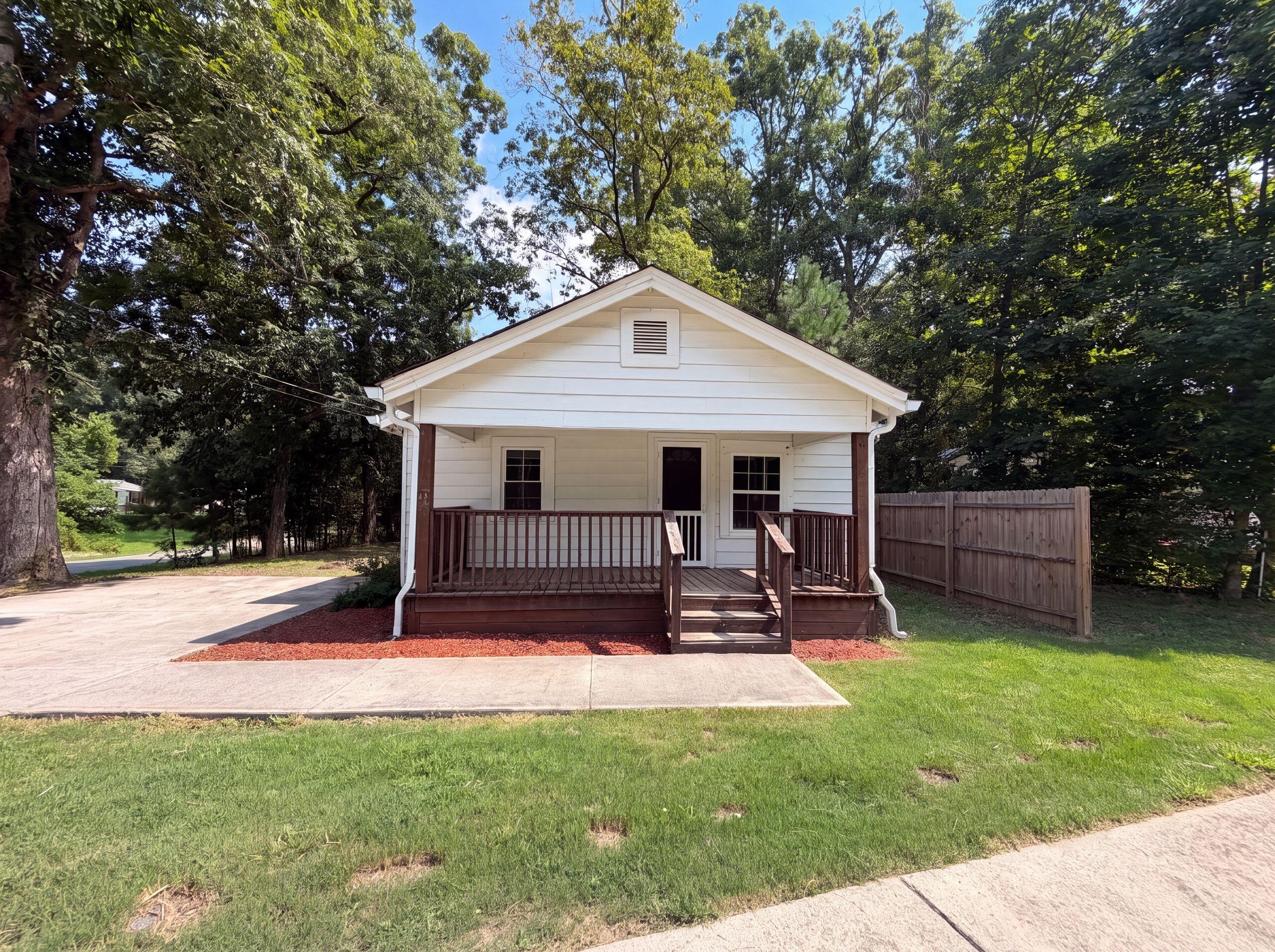 1313 Eastbrook Road — photo