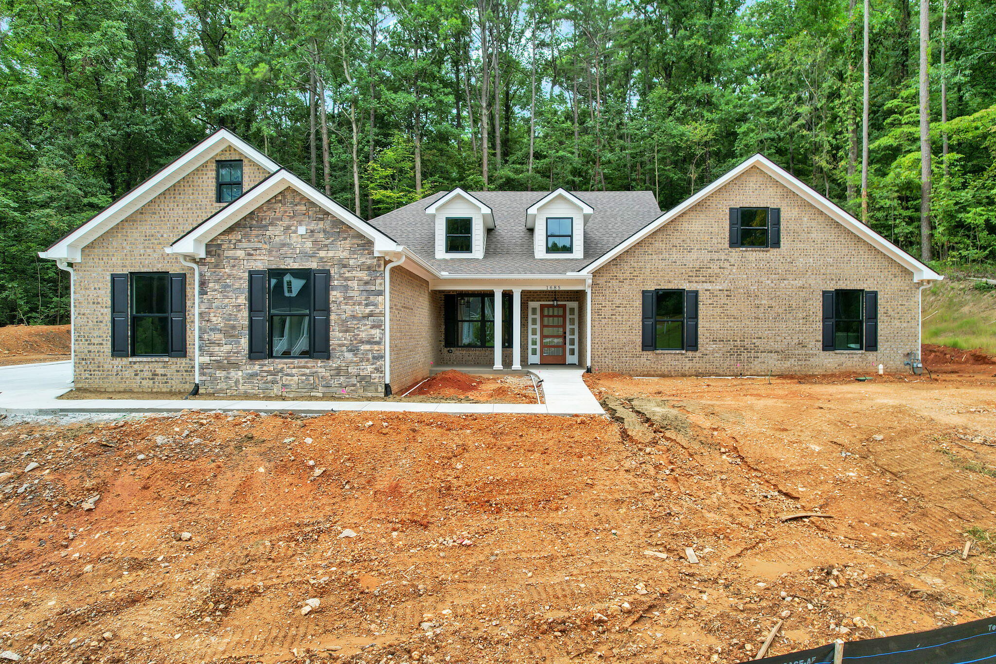 1685 Ridgeview Drive — photo