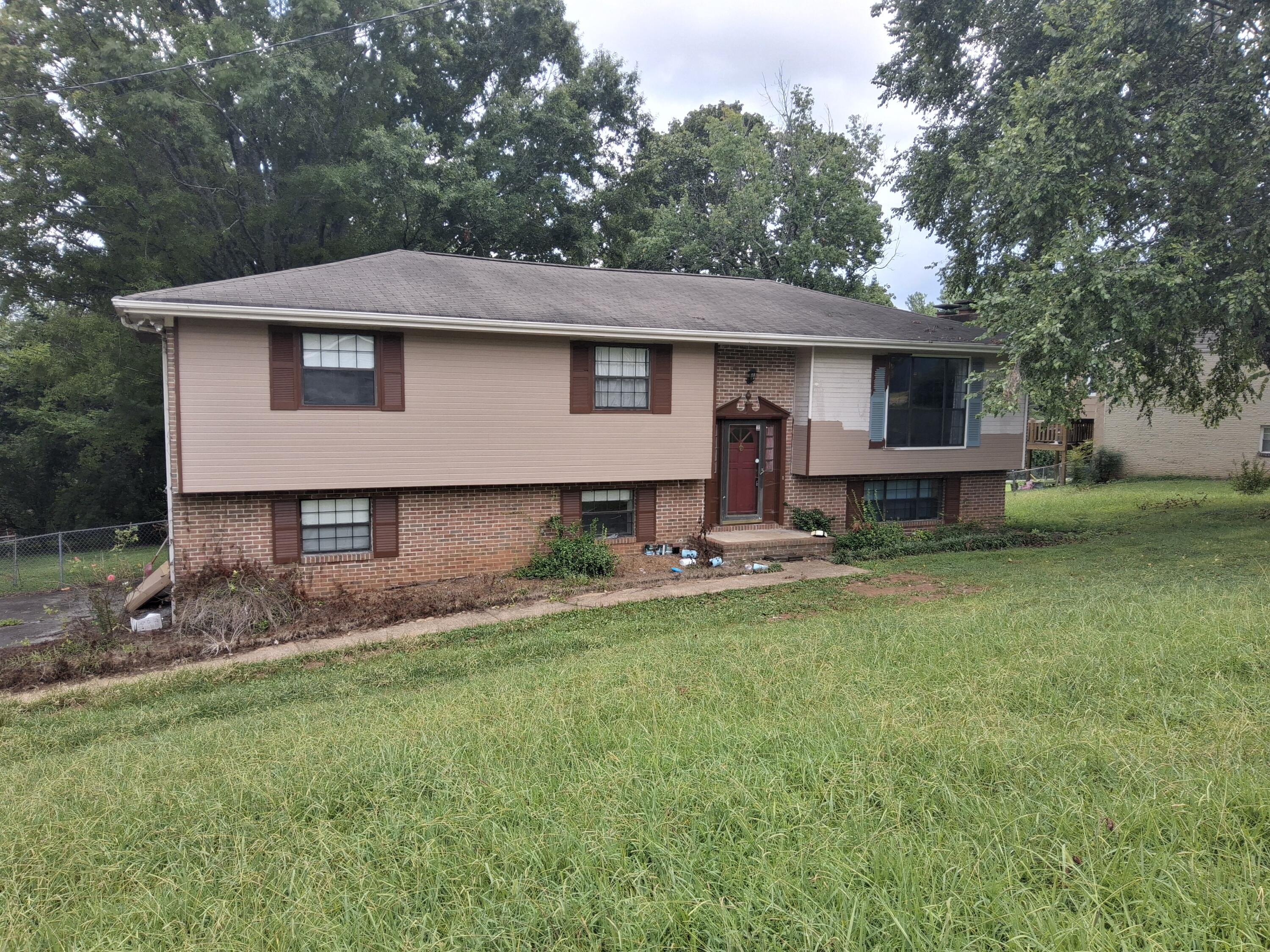 834 Crestridge Drive — photo