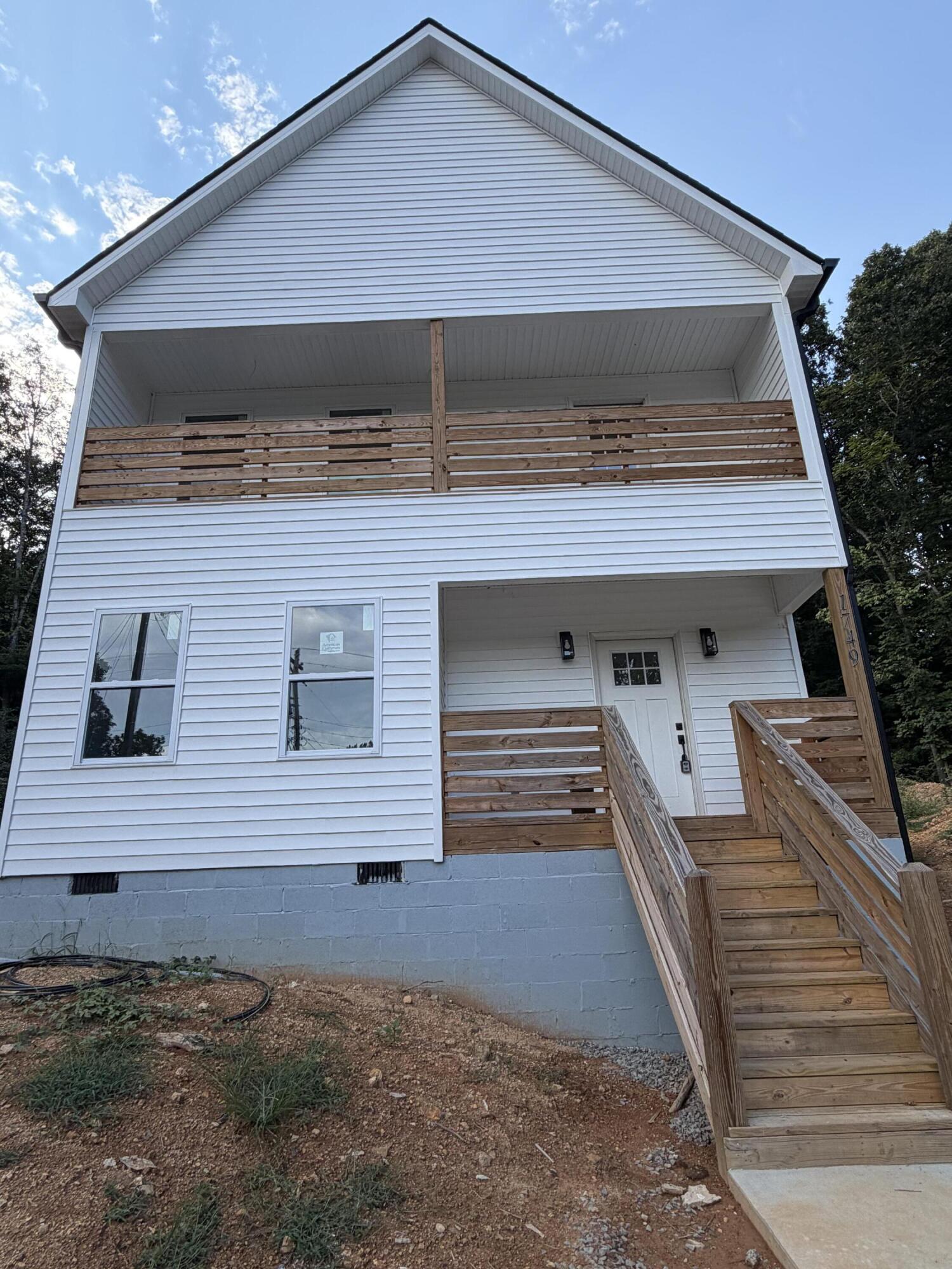 1749 Dogwood Drive — photo