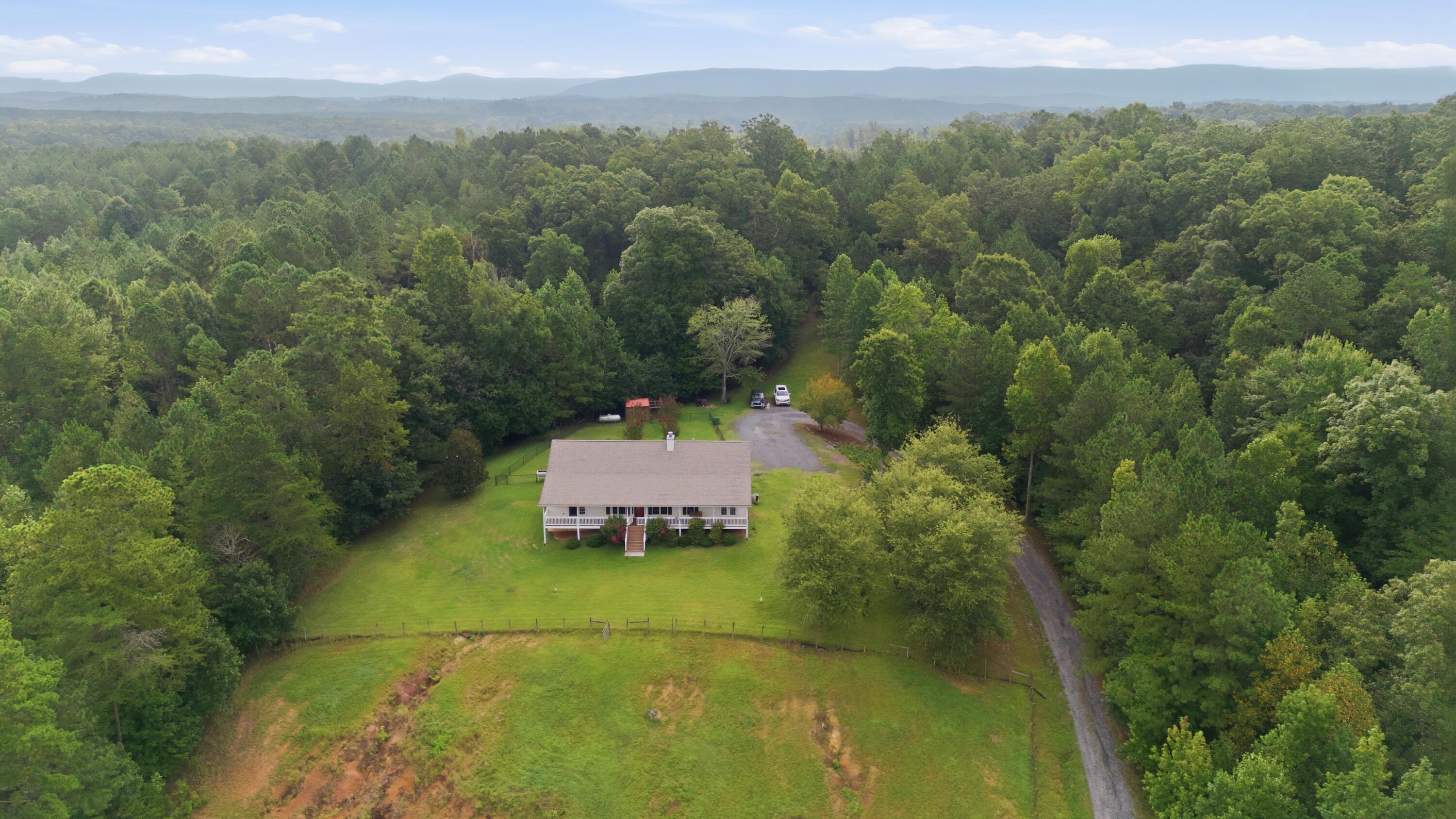 557 Waterford Lane — photo