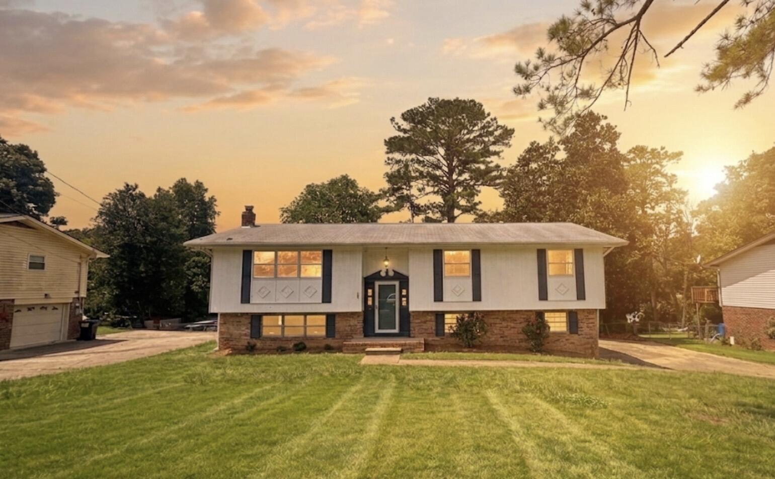 213 Morris Drive — photo