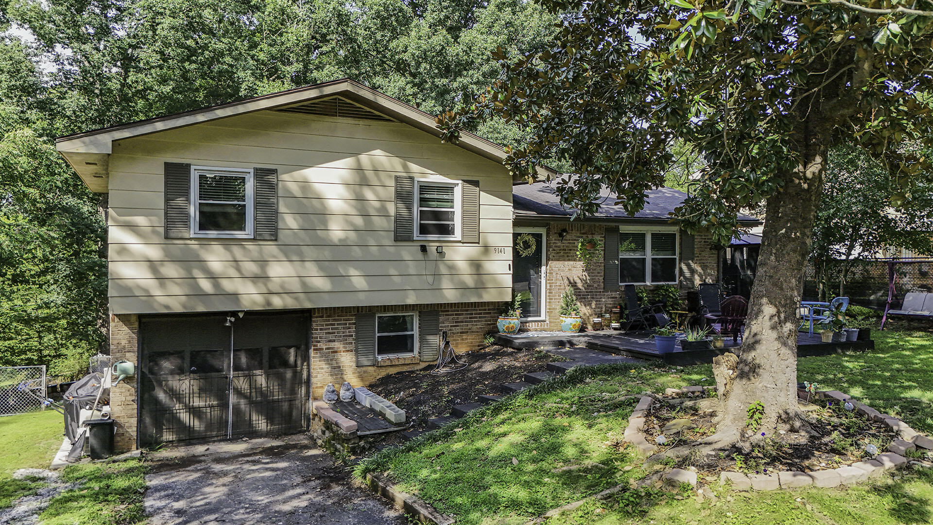9141 Westminister Circle Drive — photo