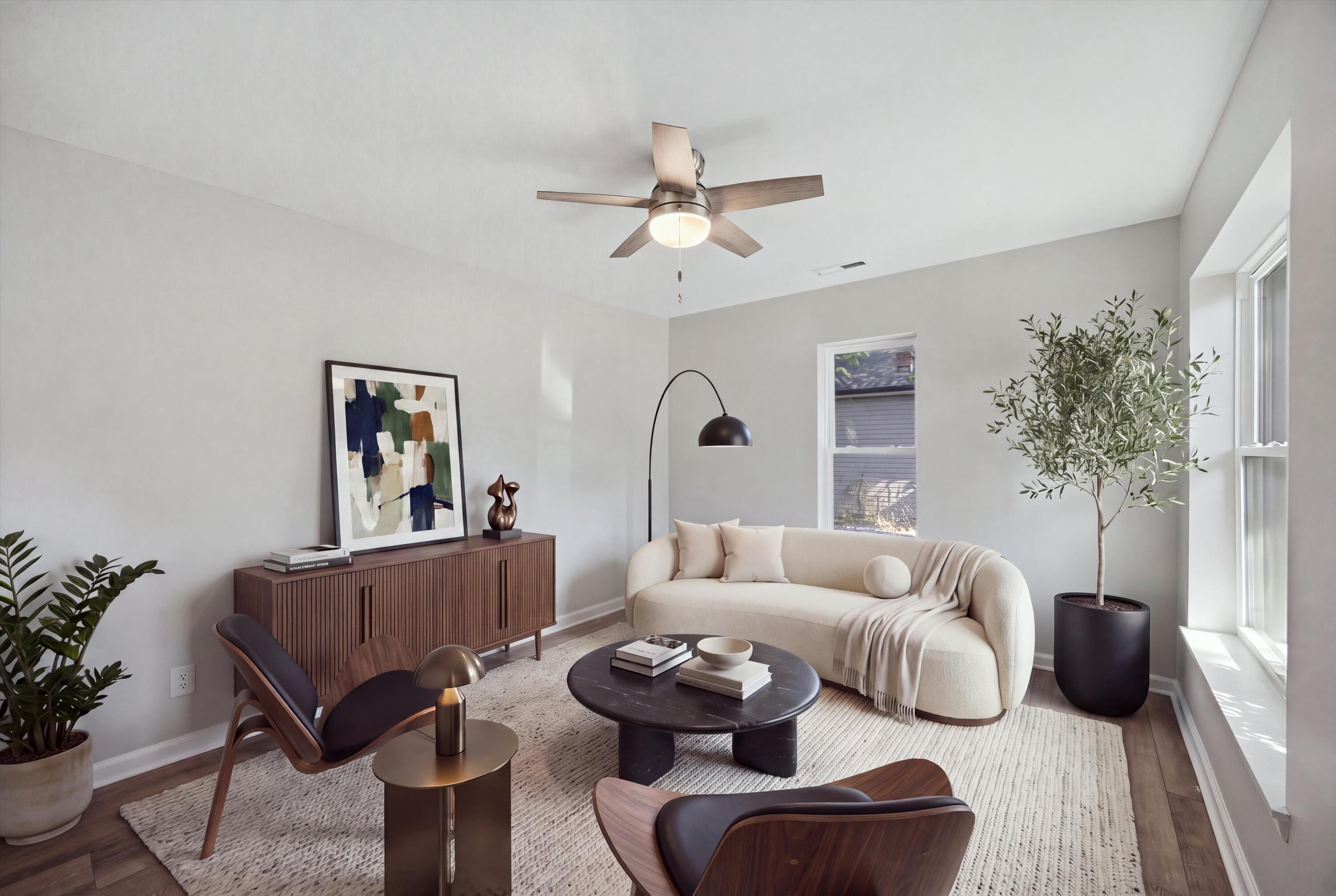 110 Hollywood Drive — photo