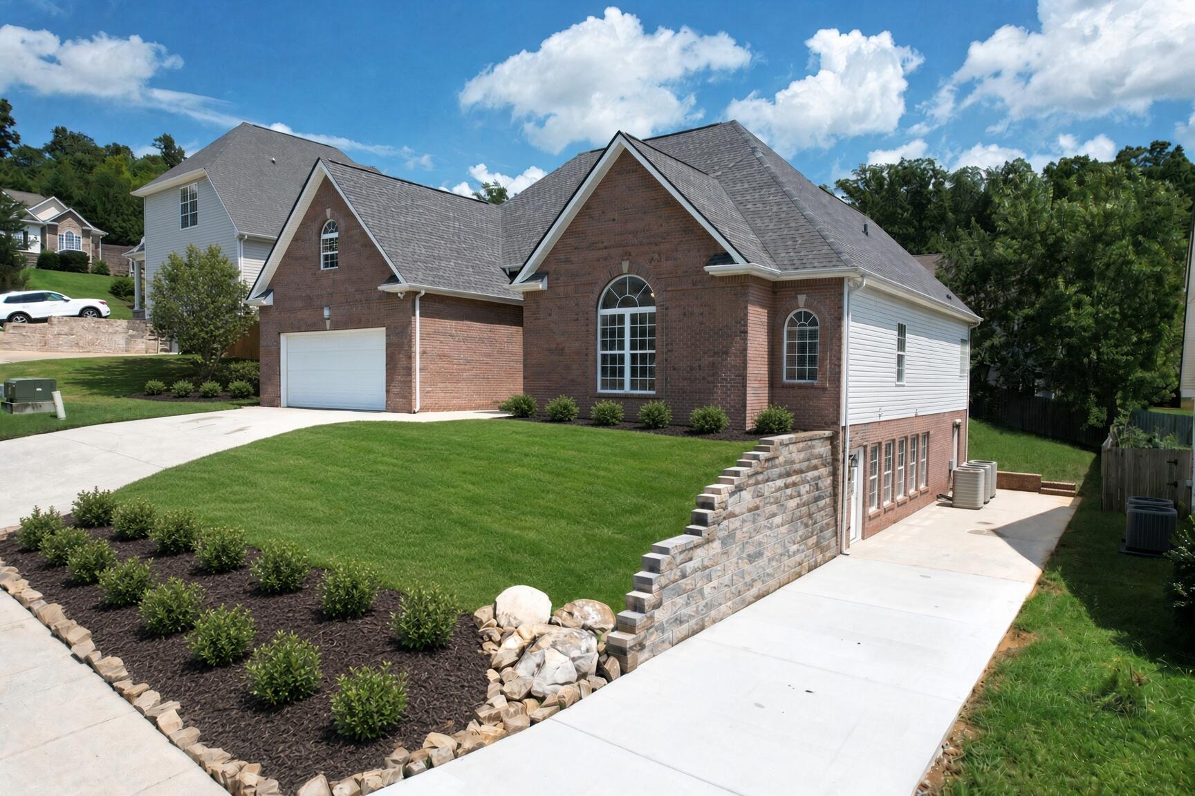 2266 Red Tail Lane — photo