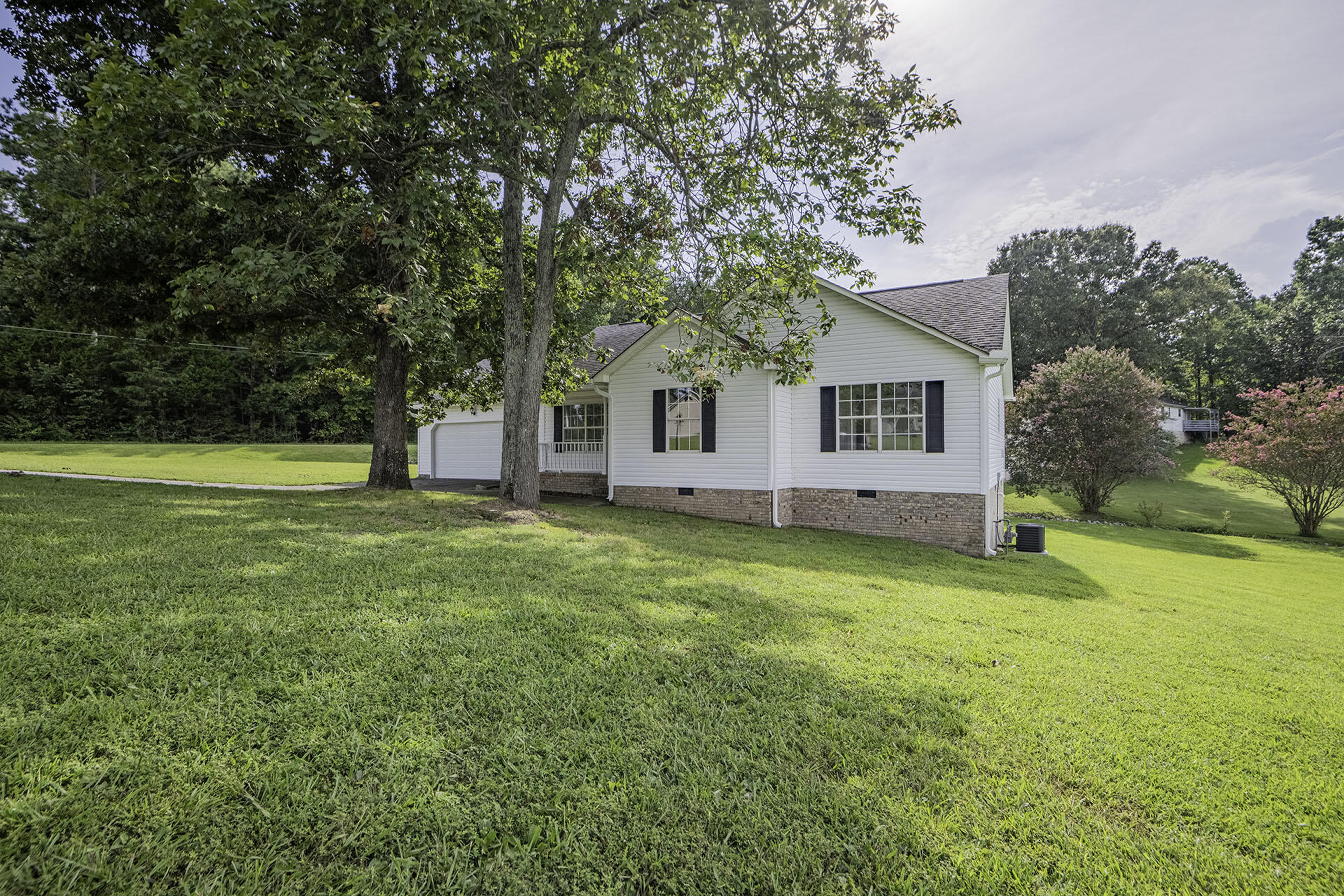 19 Melissa Drive — photo