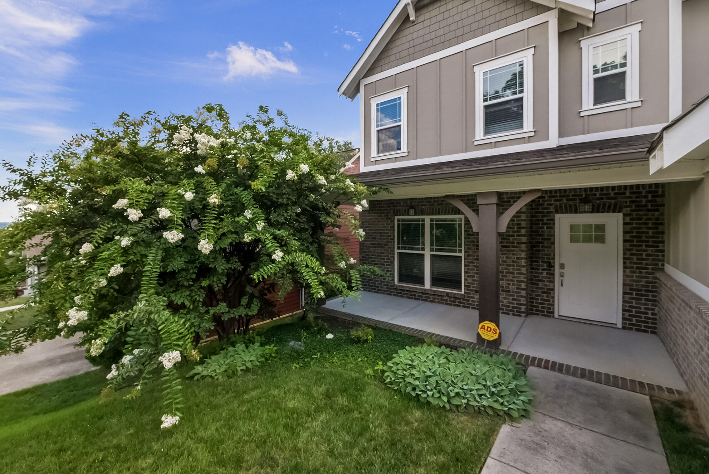 1276 Bridgeview Drive — photo
