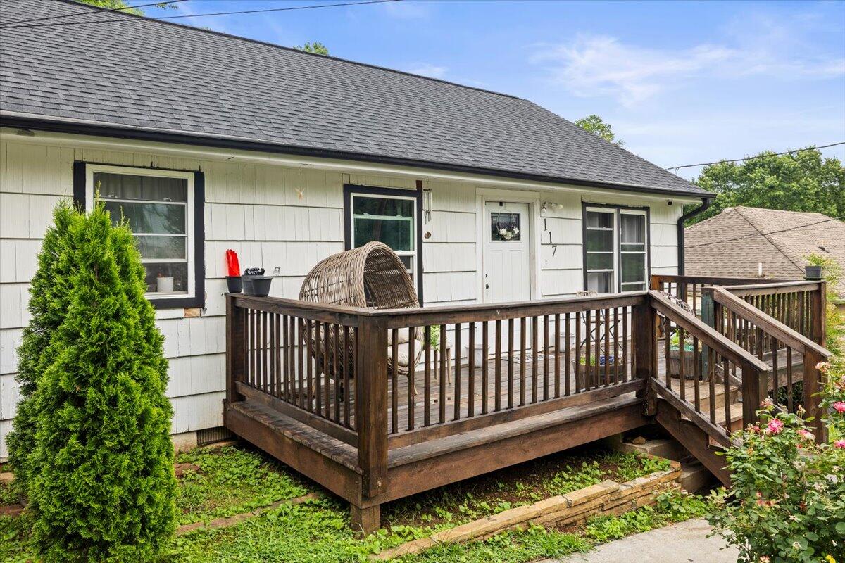 117 Laurel Drive — photo