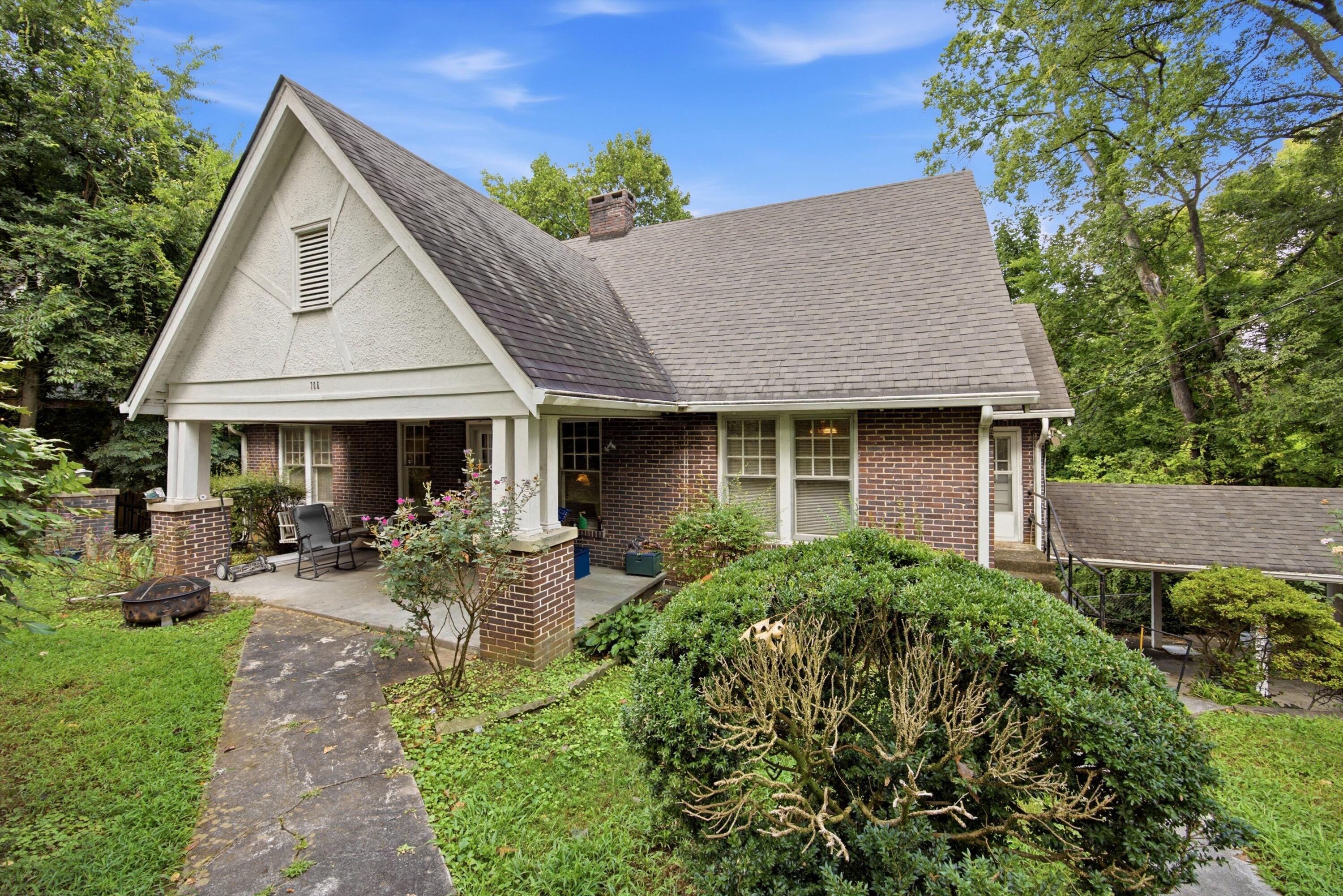 706 Mount Vernon Circle — photo