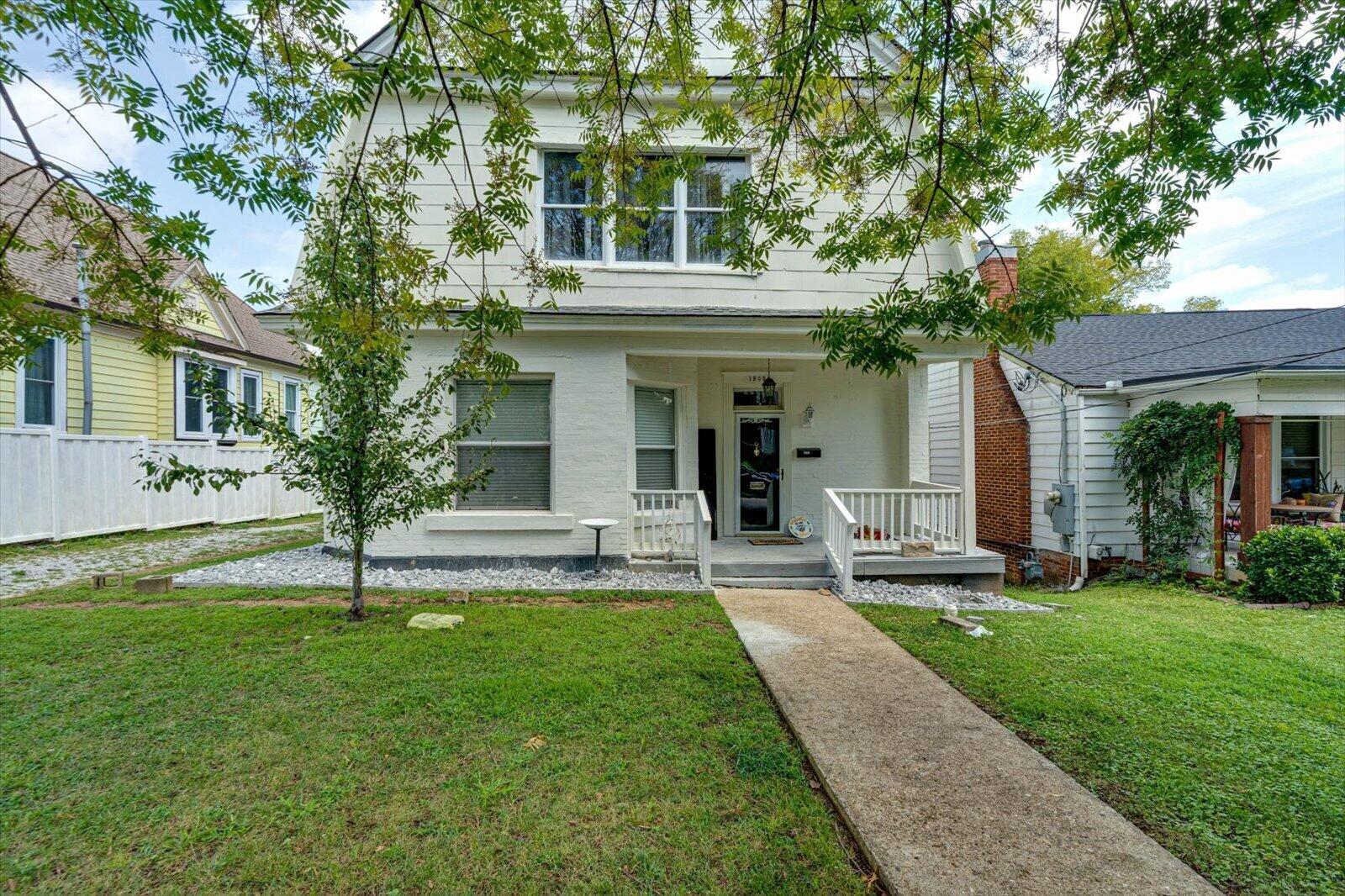 1905 Ivy Street — photo