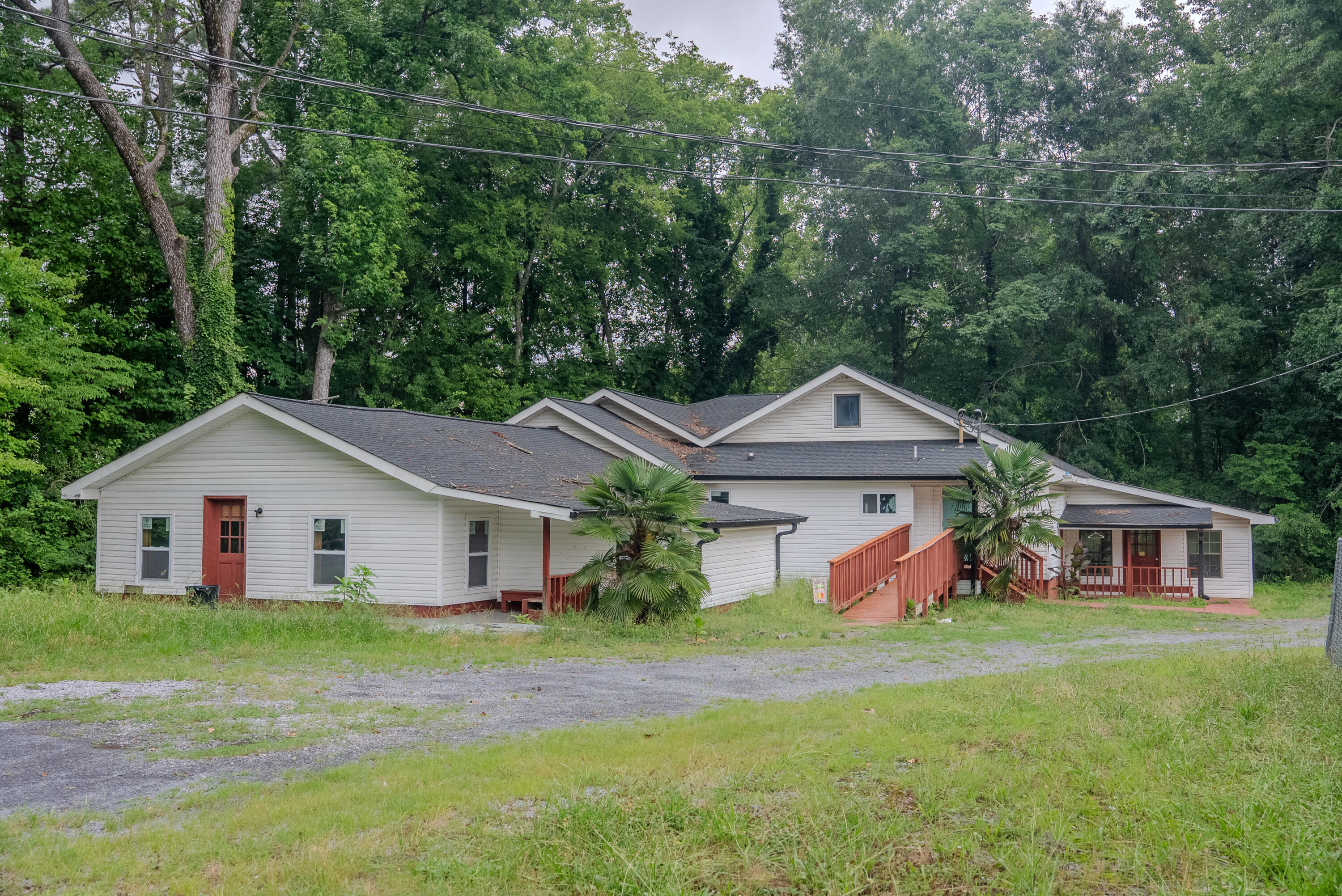 1422 Mineral Springs Road — photo
