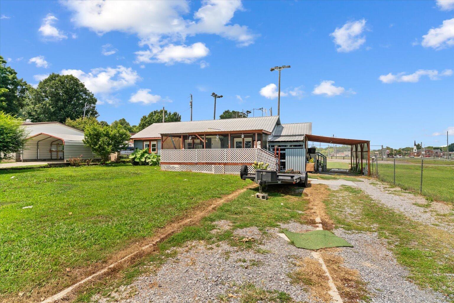 102 Glaze Drive — photo