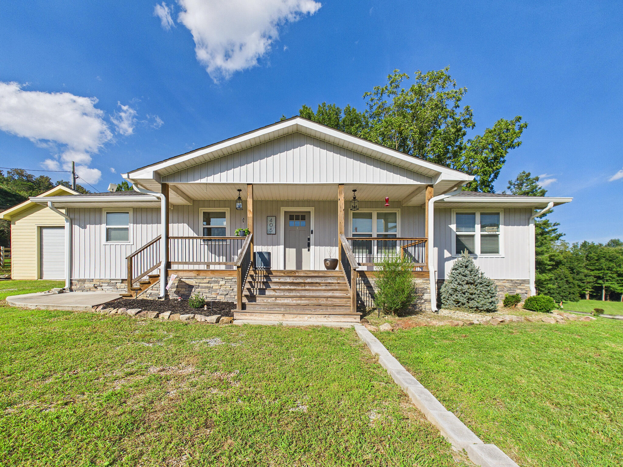405 County Road 439 — photo