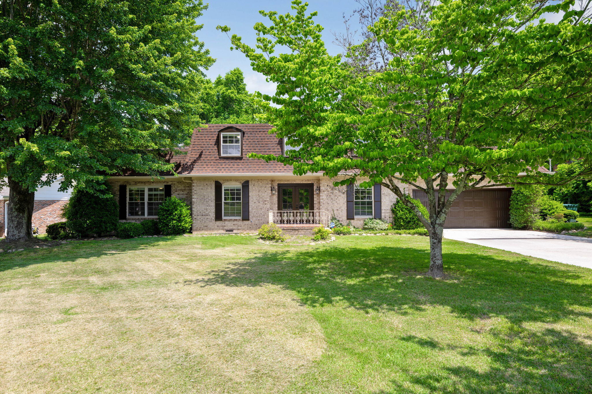 7015 Leslie Dell Lane — photo