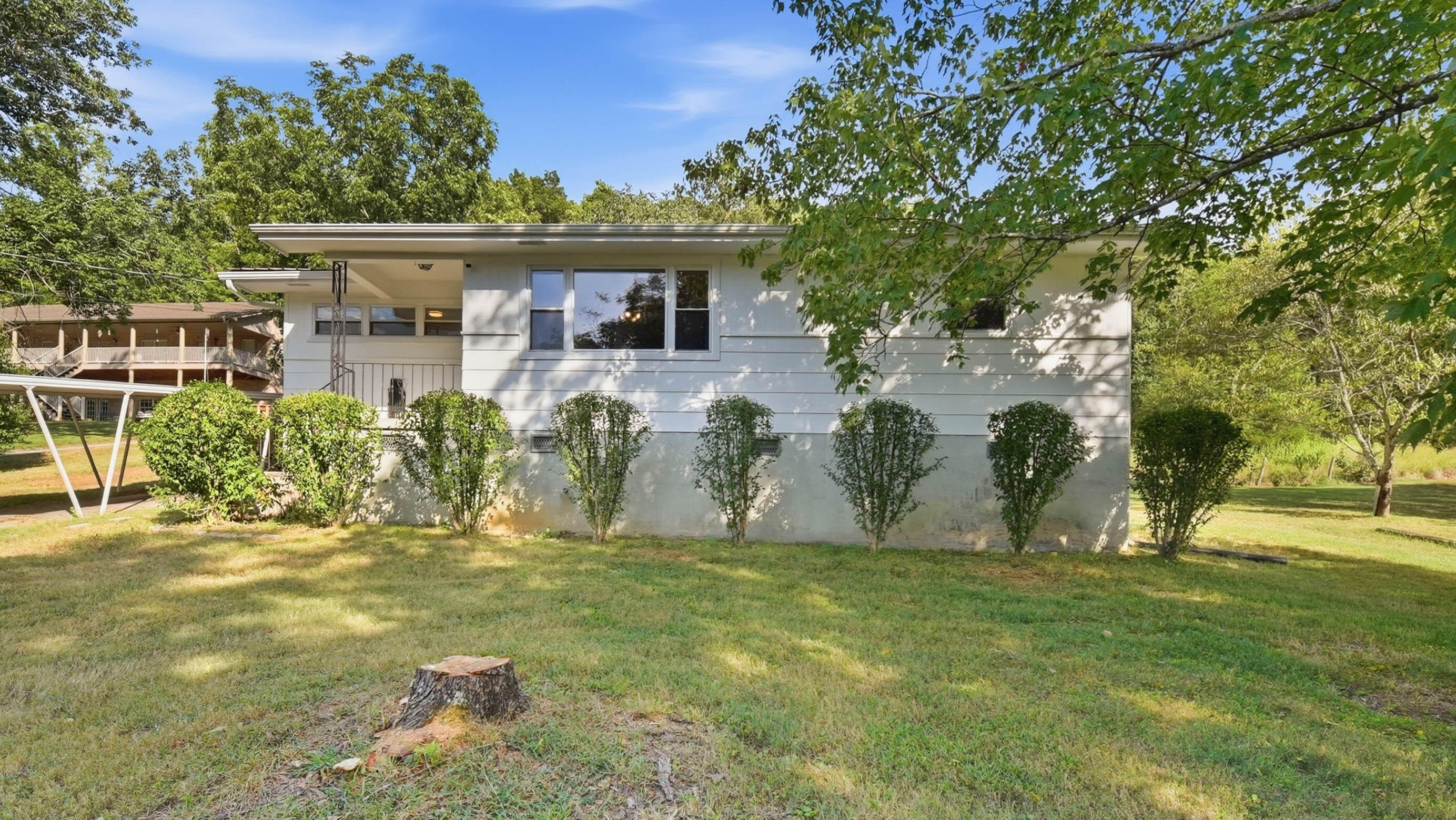 1216 Browns Ferry Road — photo