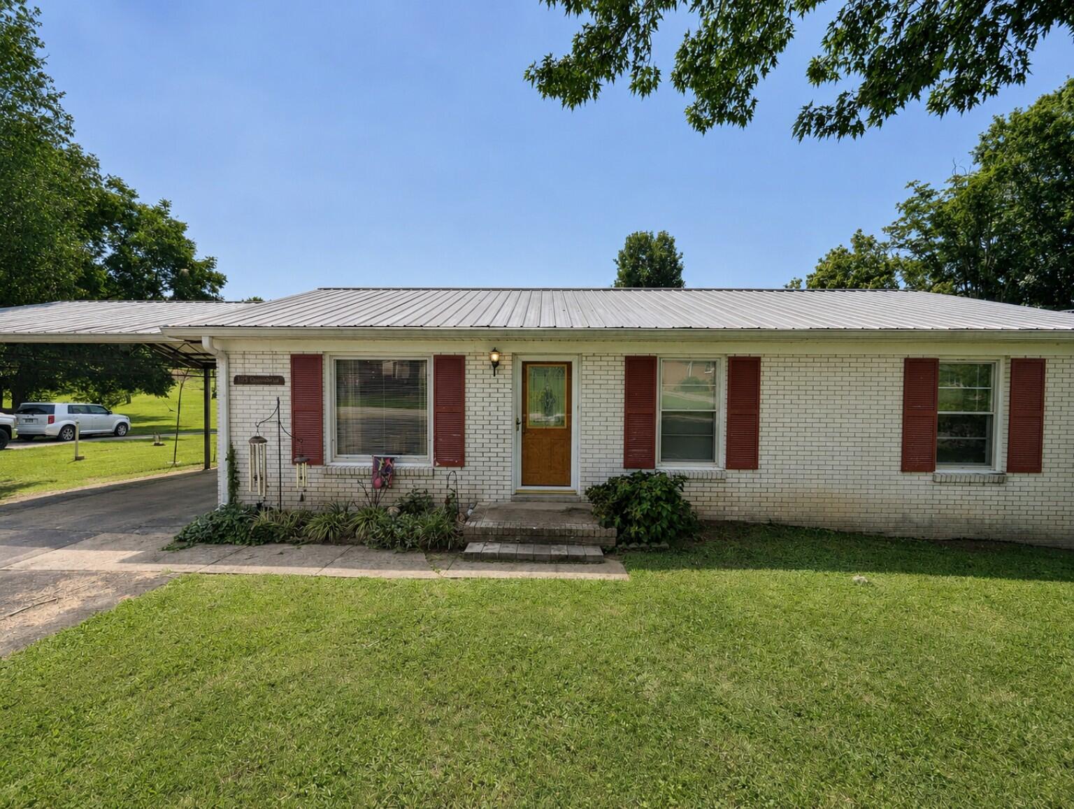 103 Greenbriar Street — photo