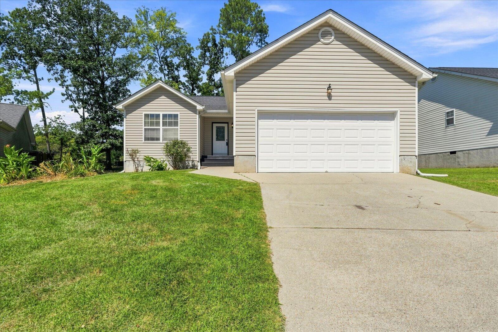 7525 Remington Court — photo