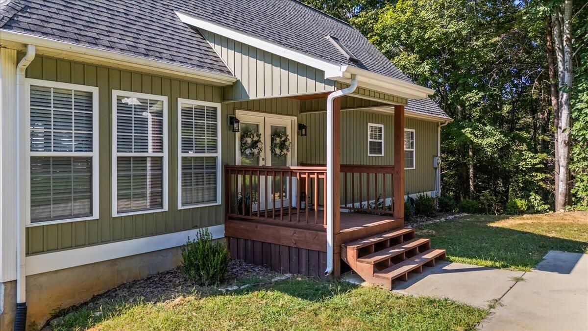 99 N Ridge Drive — photo