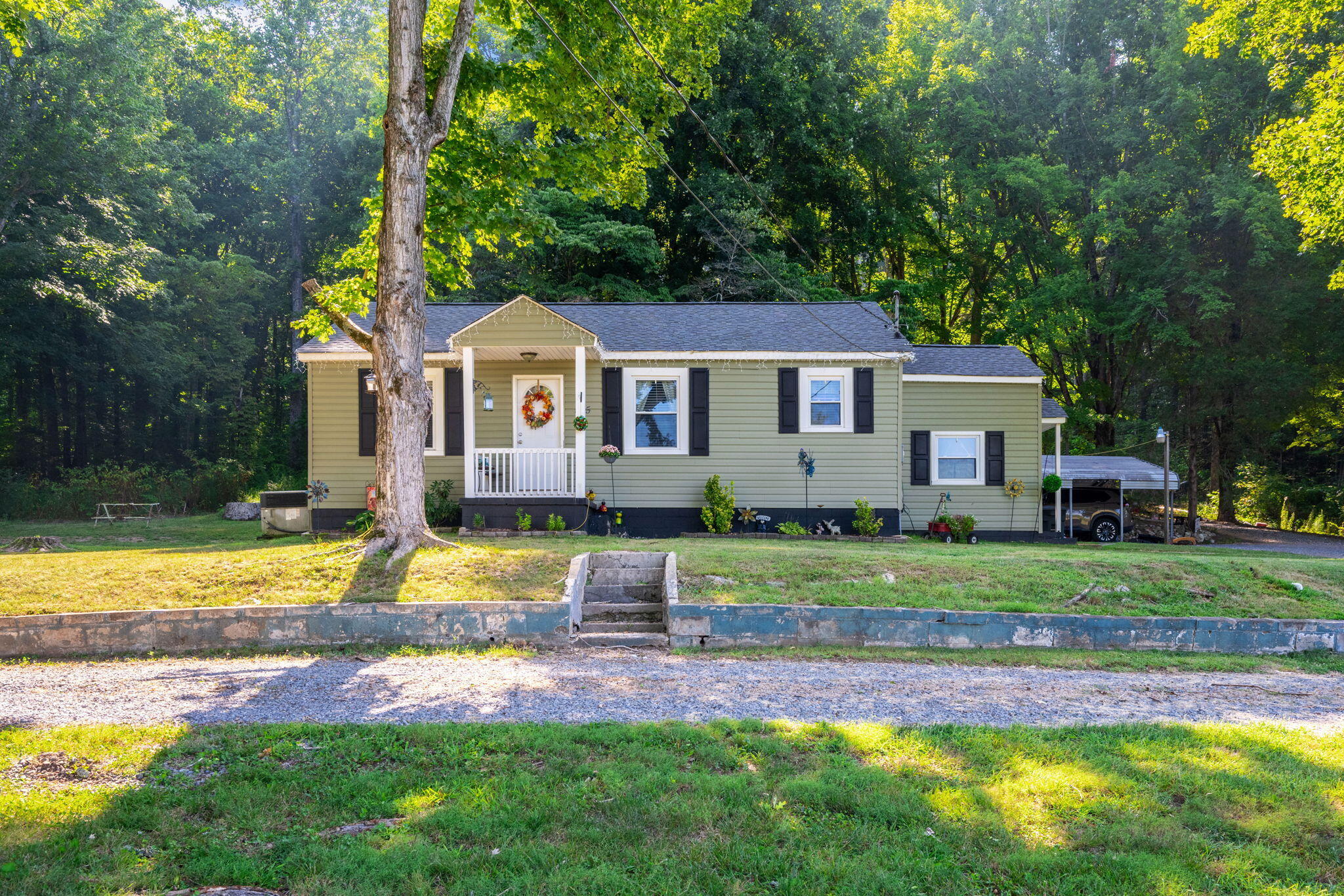 805 Lead Mine Valley Road SW — photo