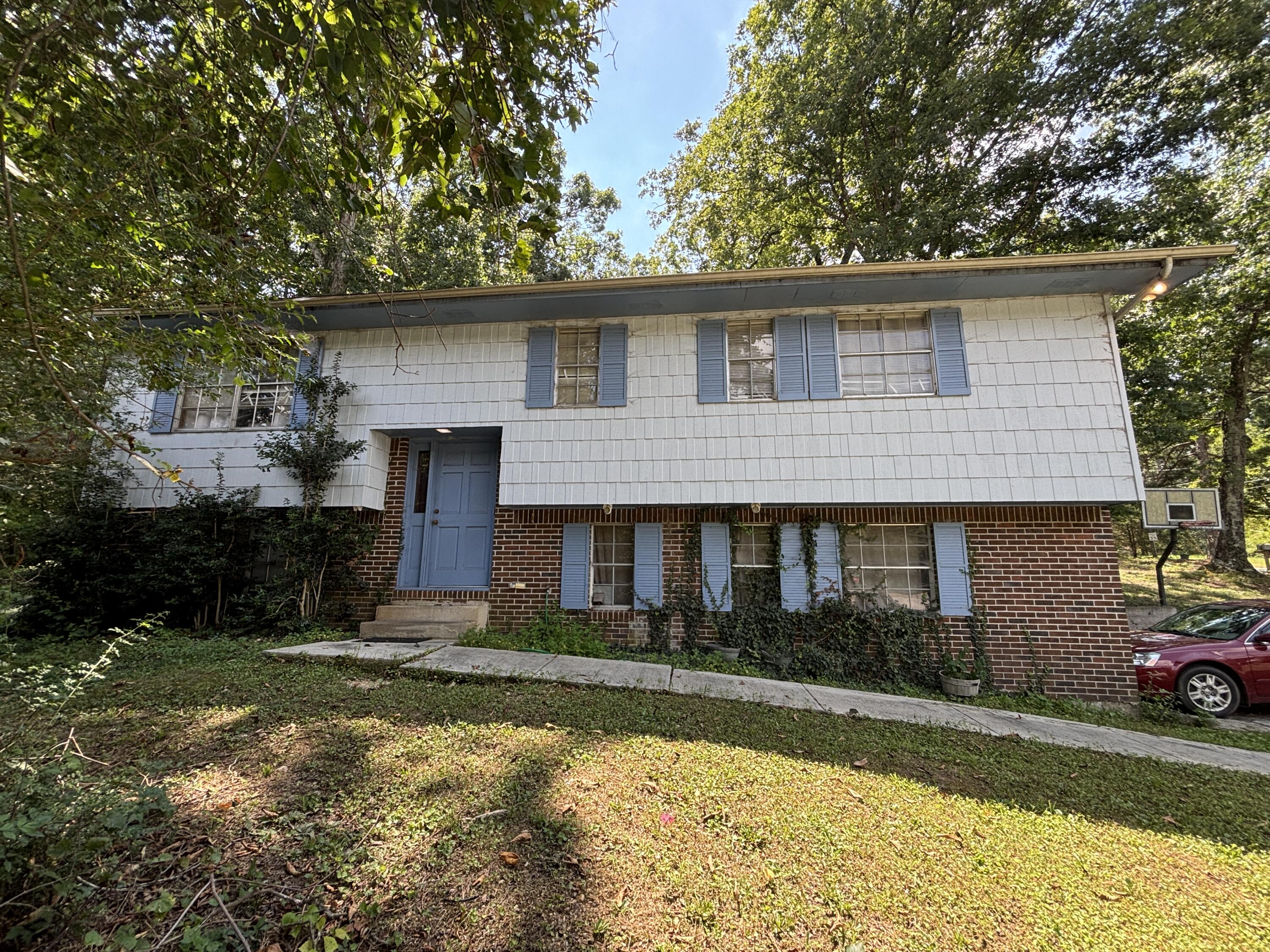 9524 Fuller Road — photo