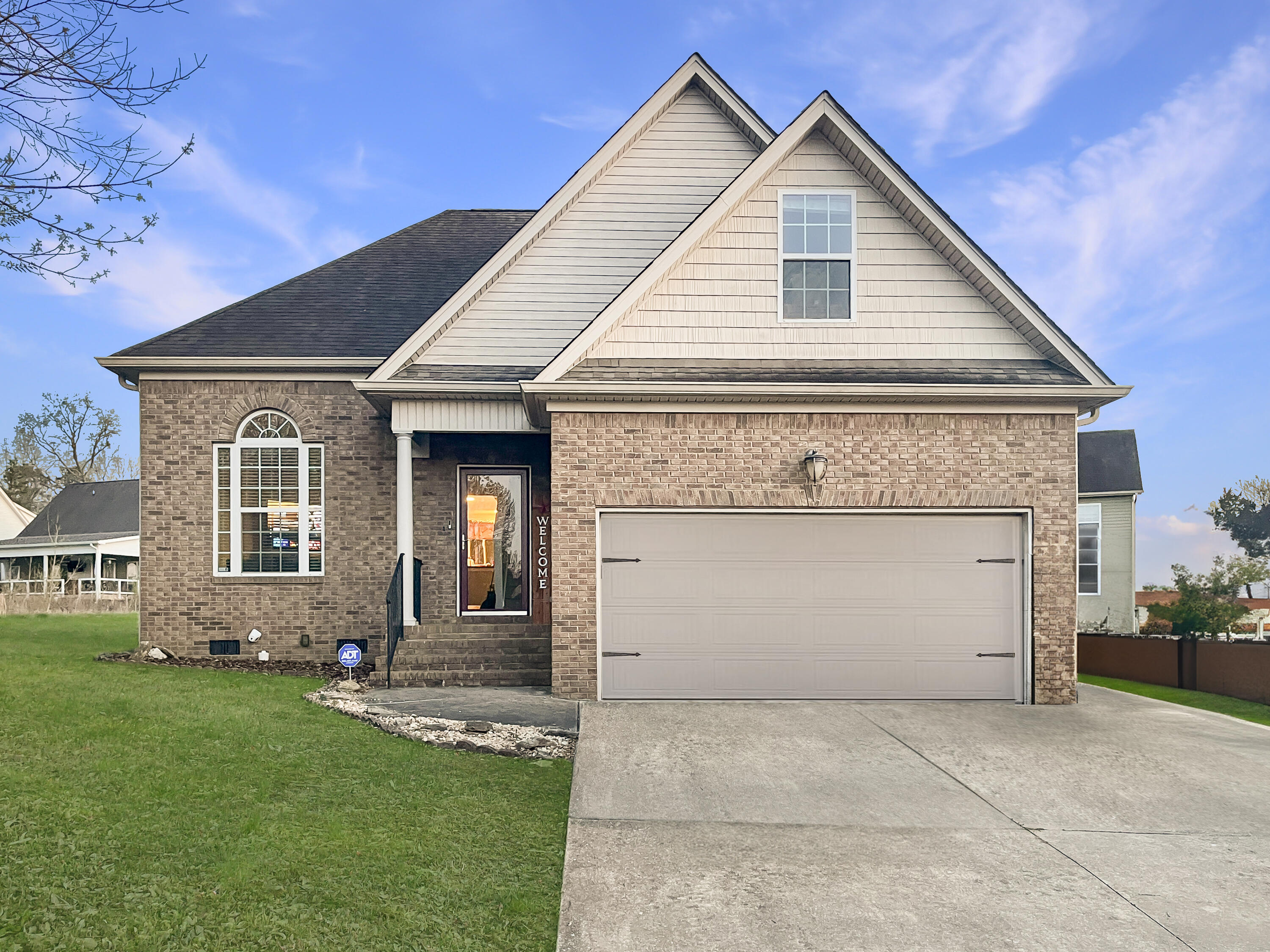 7130 Avonlea Lane — photo