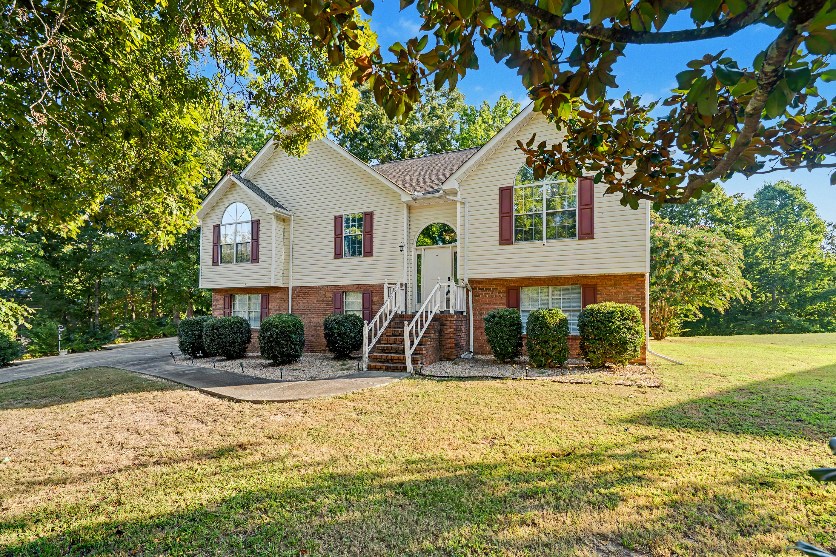 625 Mount View Drive — photo