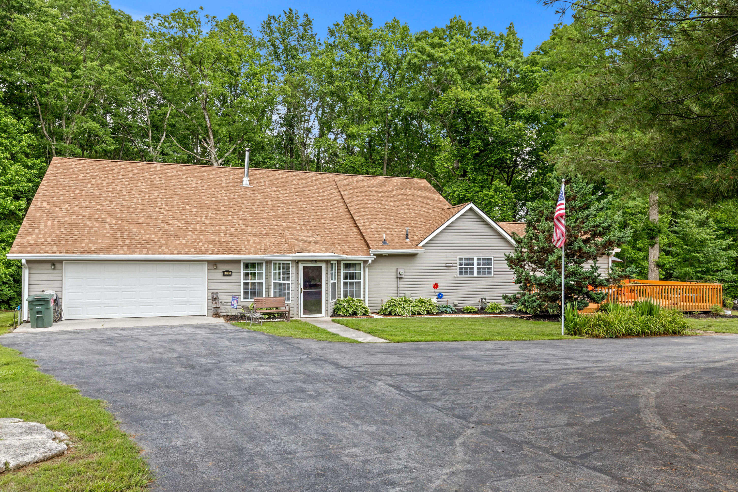 2595 Walkertown Road — photo
