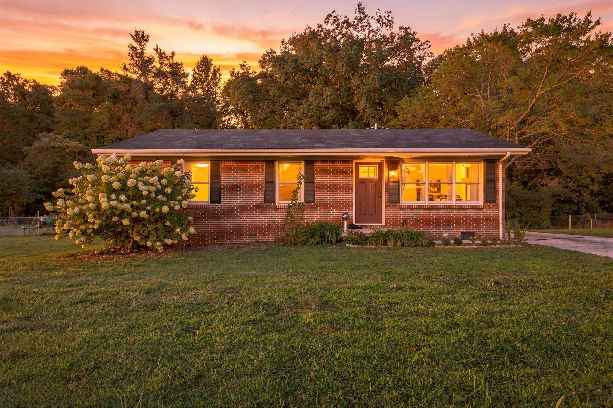 2864 Pigeon Springs Road — photo