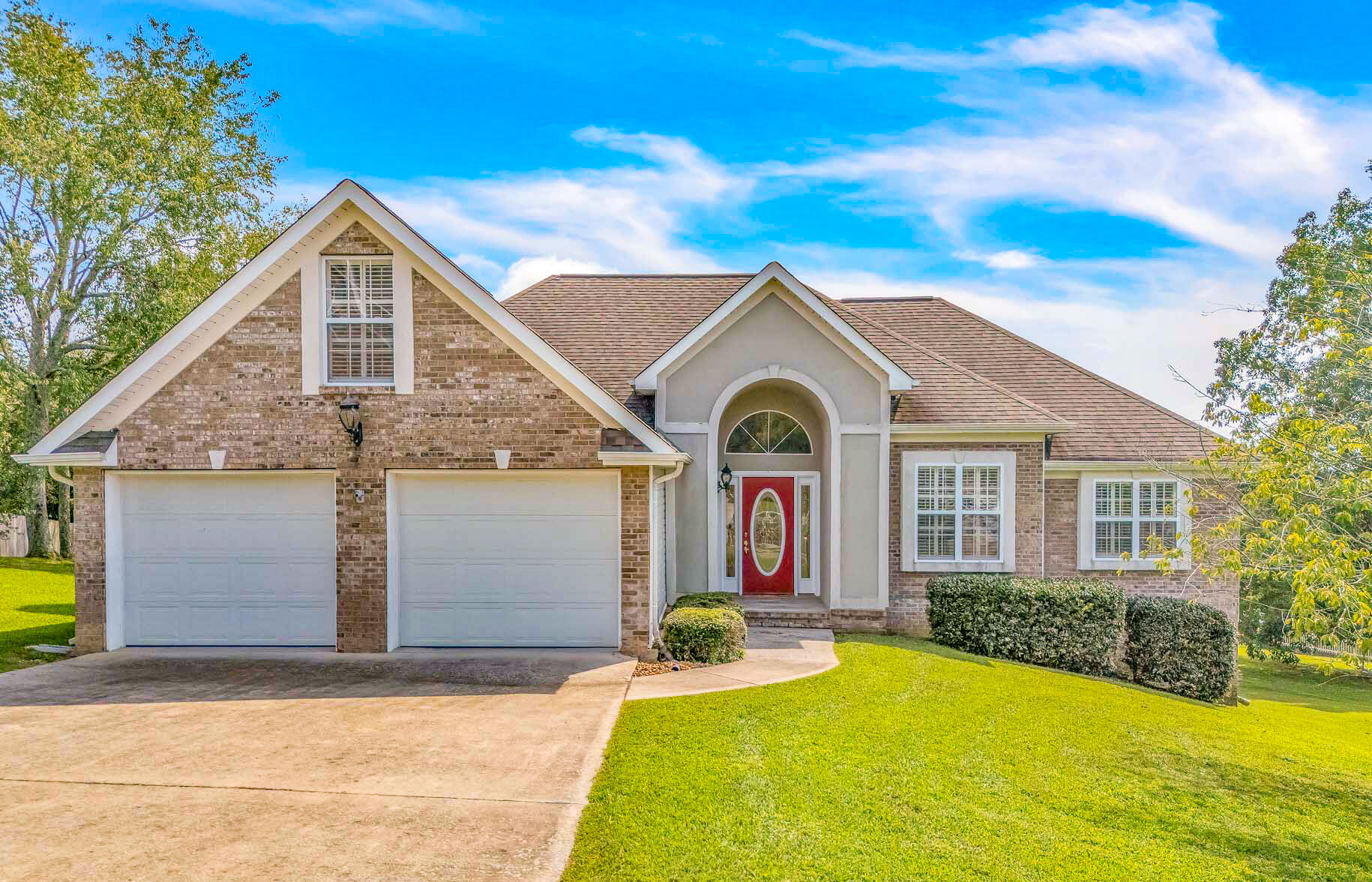 192 Clearview Circle NE — photo