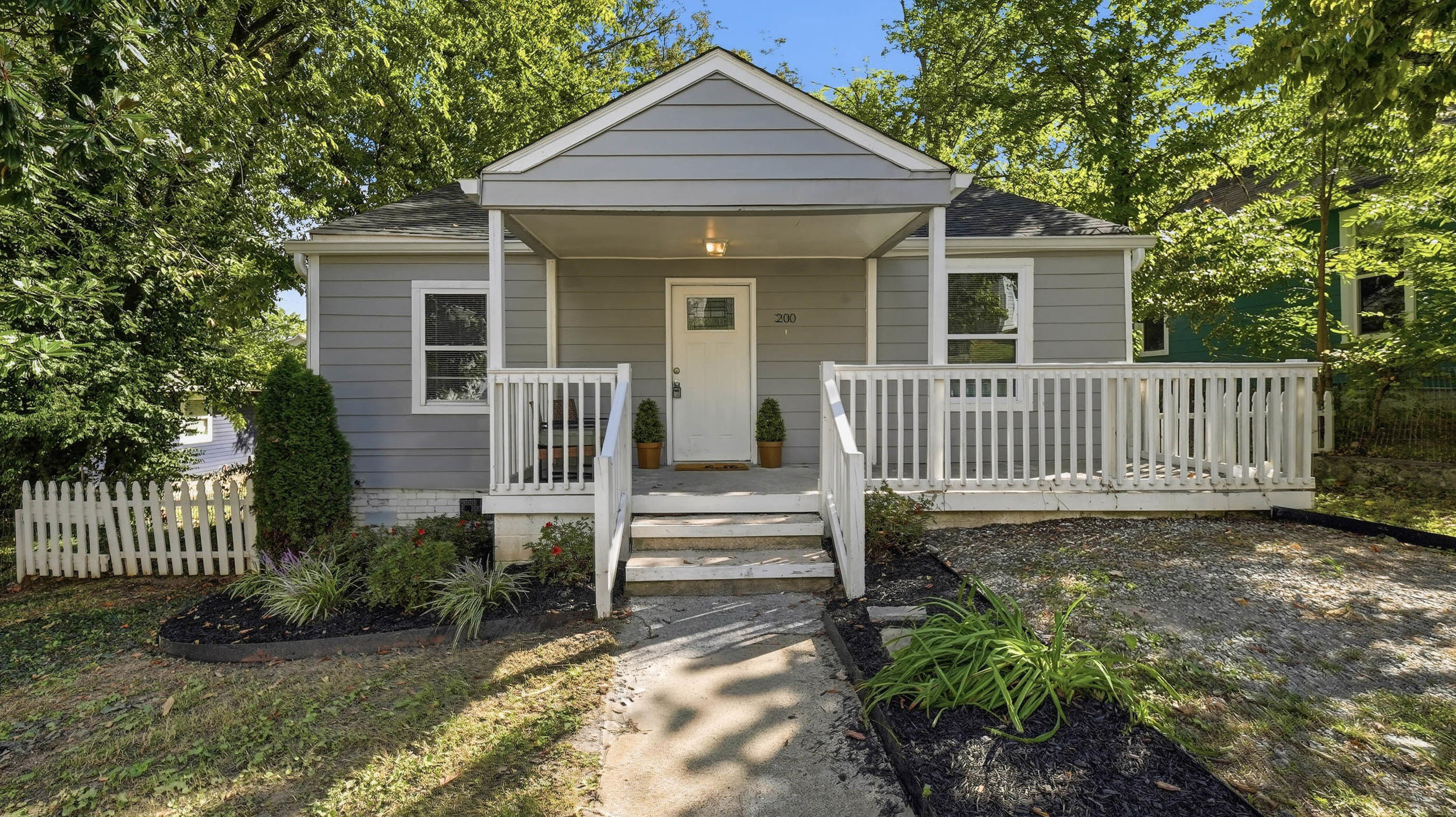 200 Sawyer Street — photo