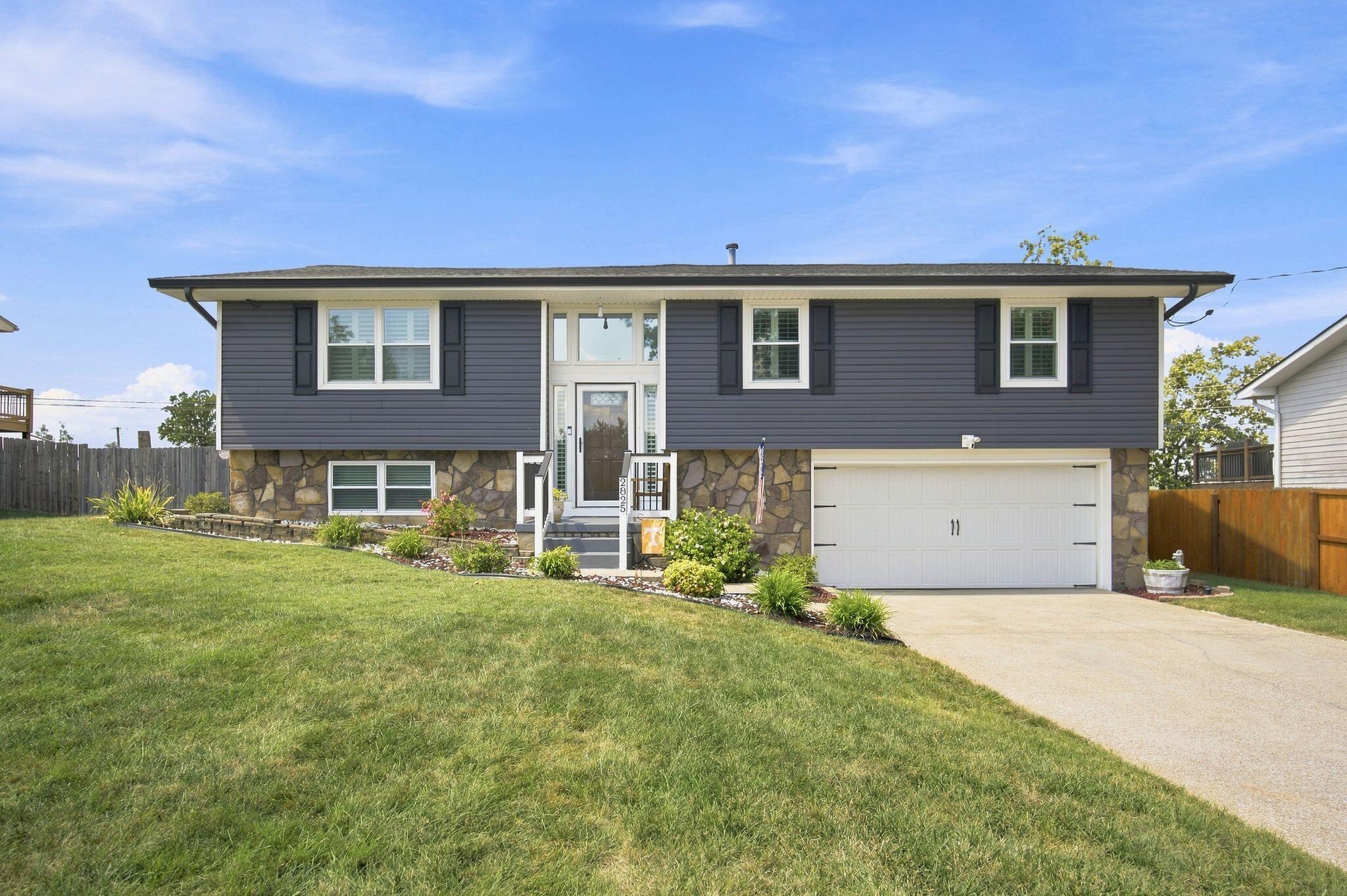 2825 Hidden Trail Lane — photo