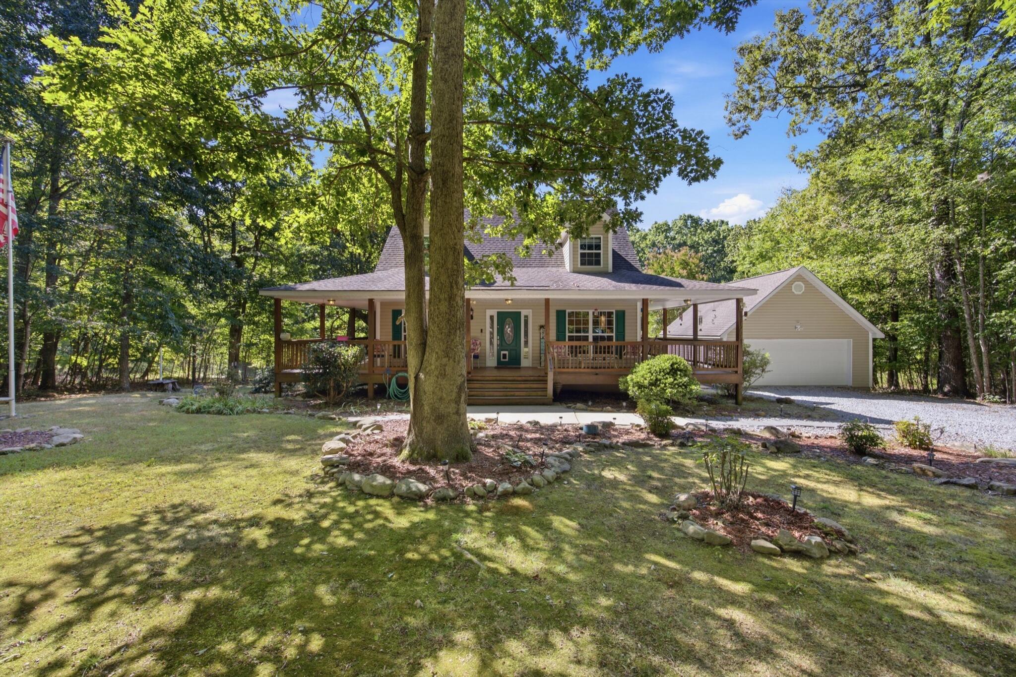143 Pebble Drive — photo
