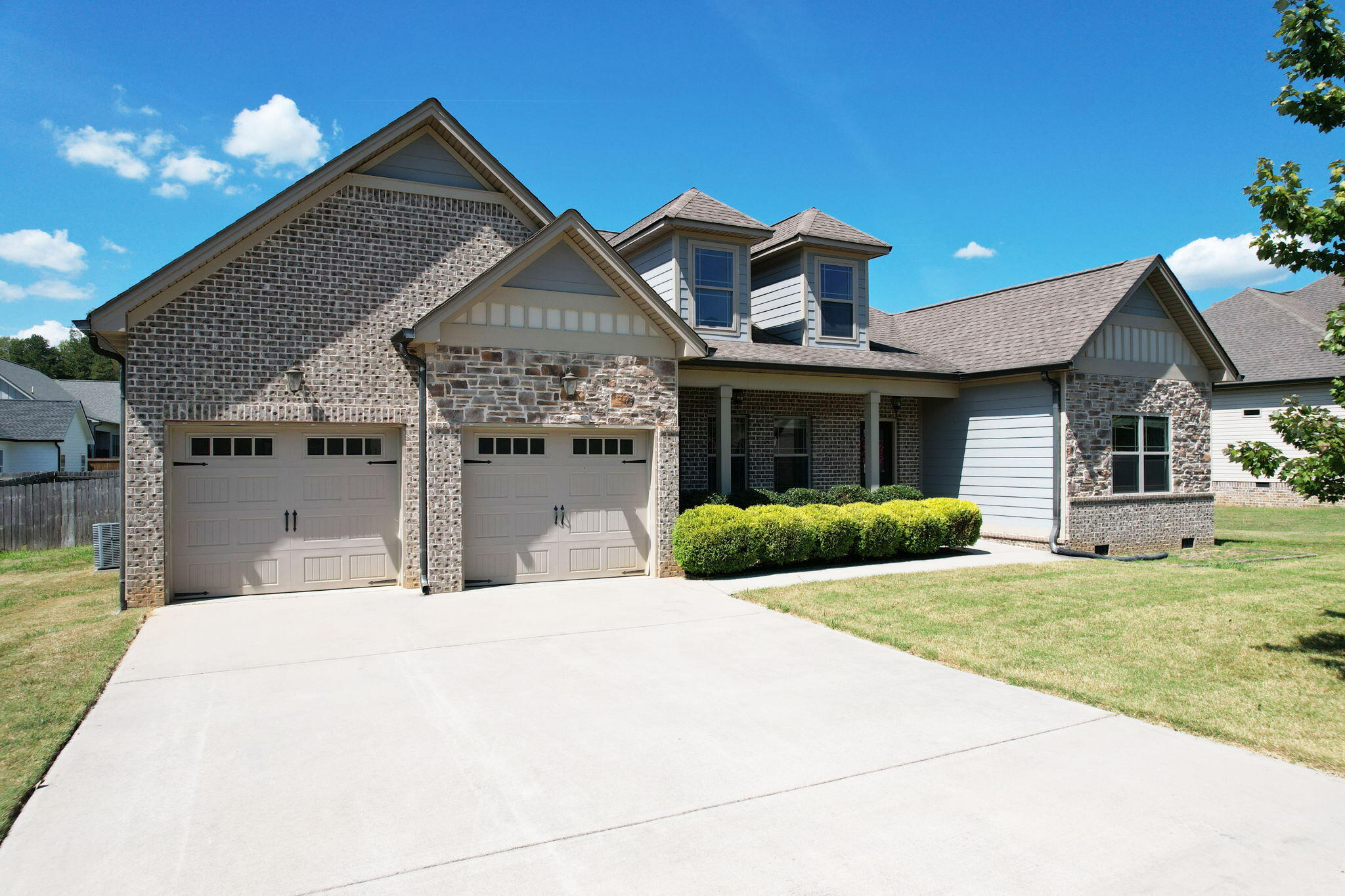 210 Winding Glen Drive NW — photo