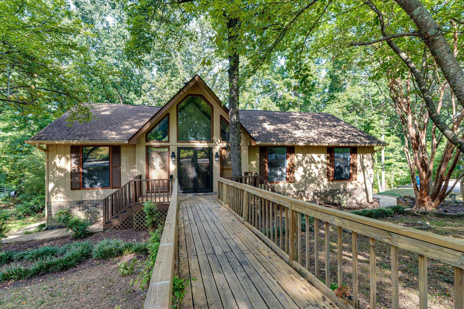 6822 Hampton Wood Circle — photo