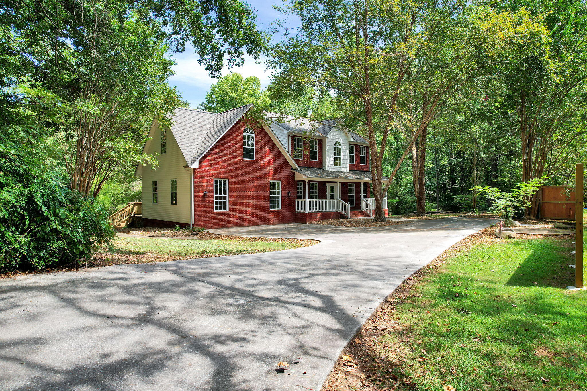 1012 Cave Springs Road — photo