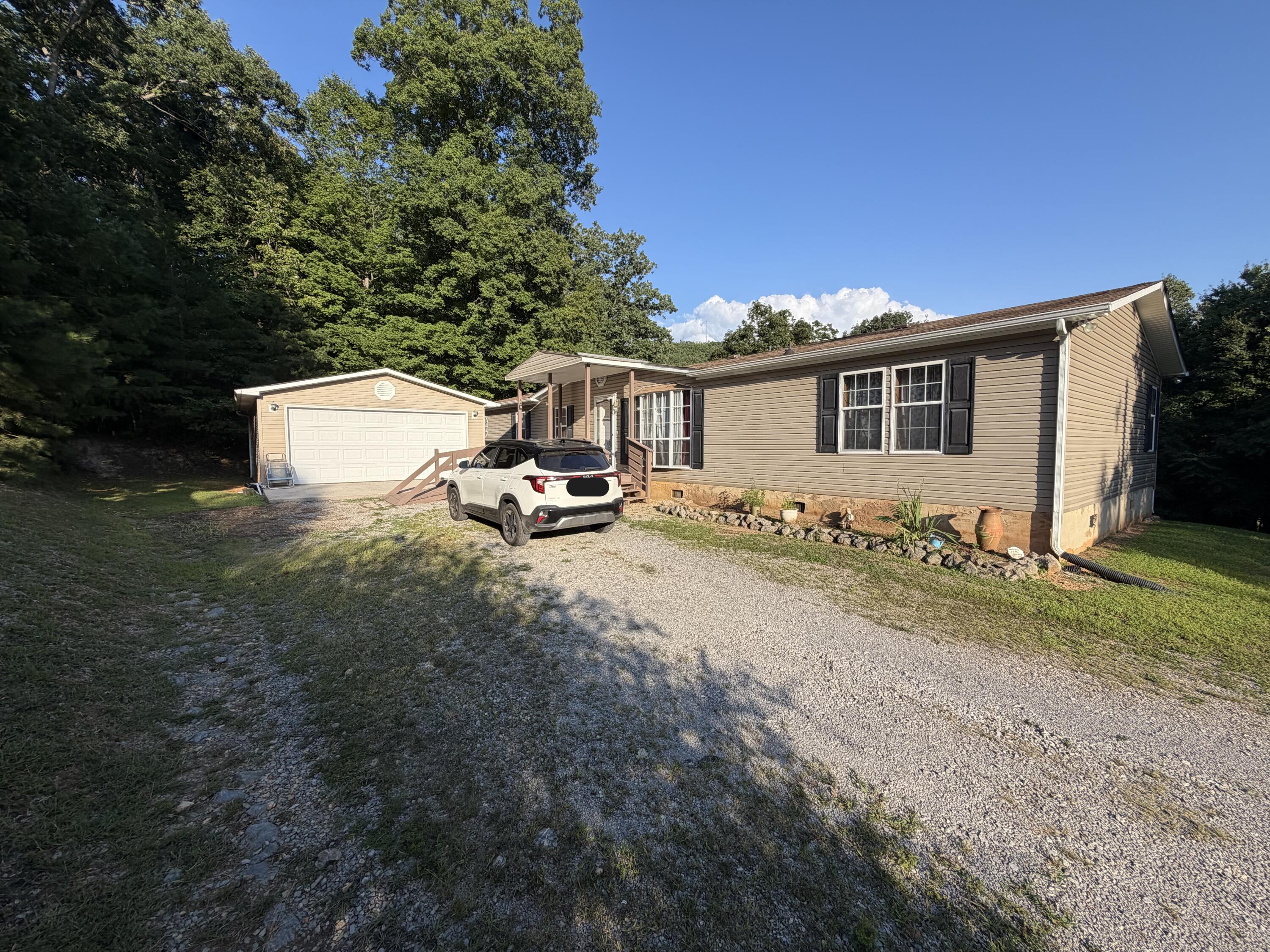 7600 Hunters Ridge Way — photo