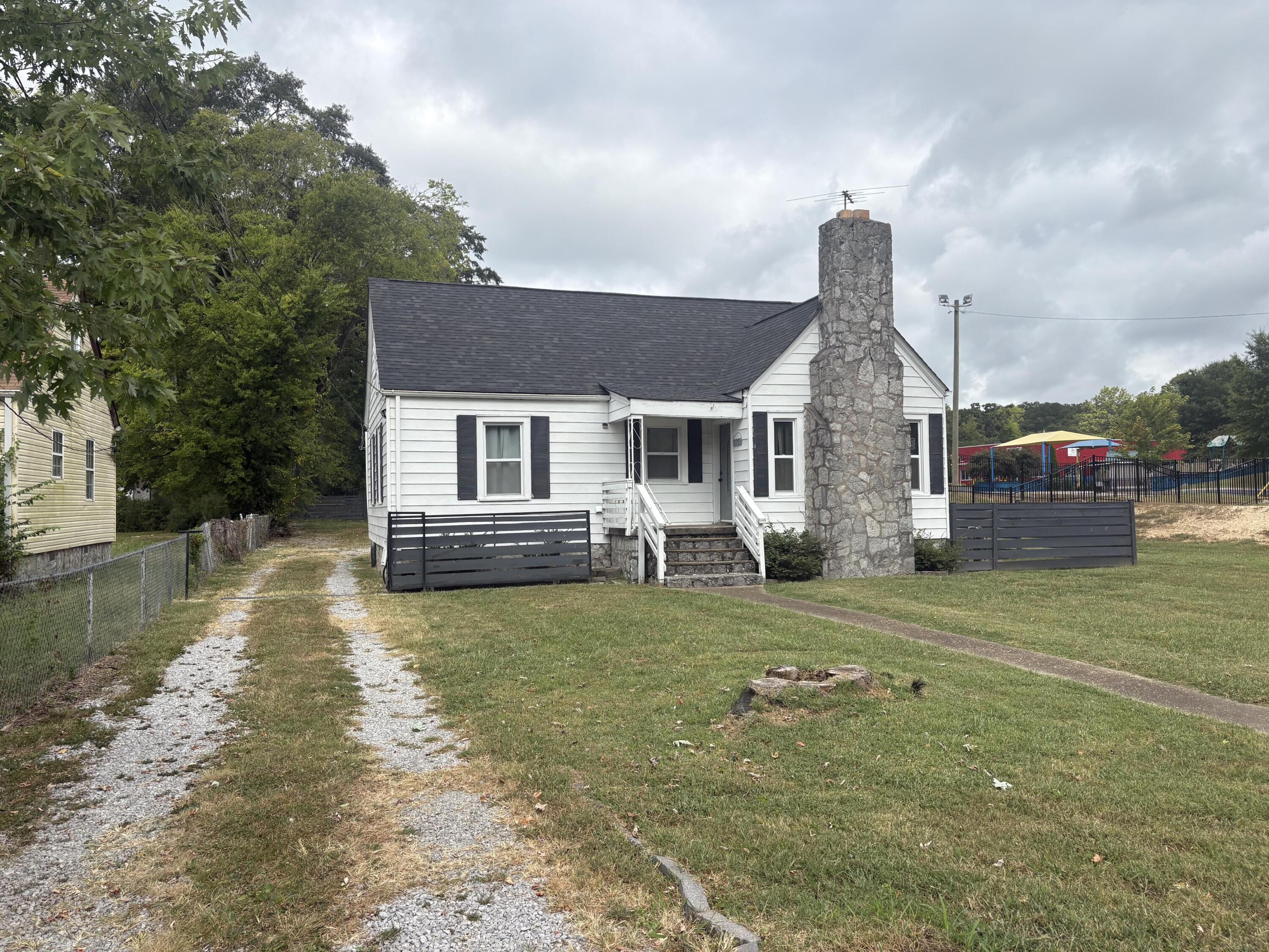 27 N Germantown Road — photo