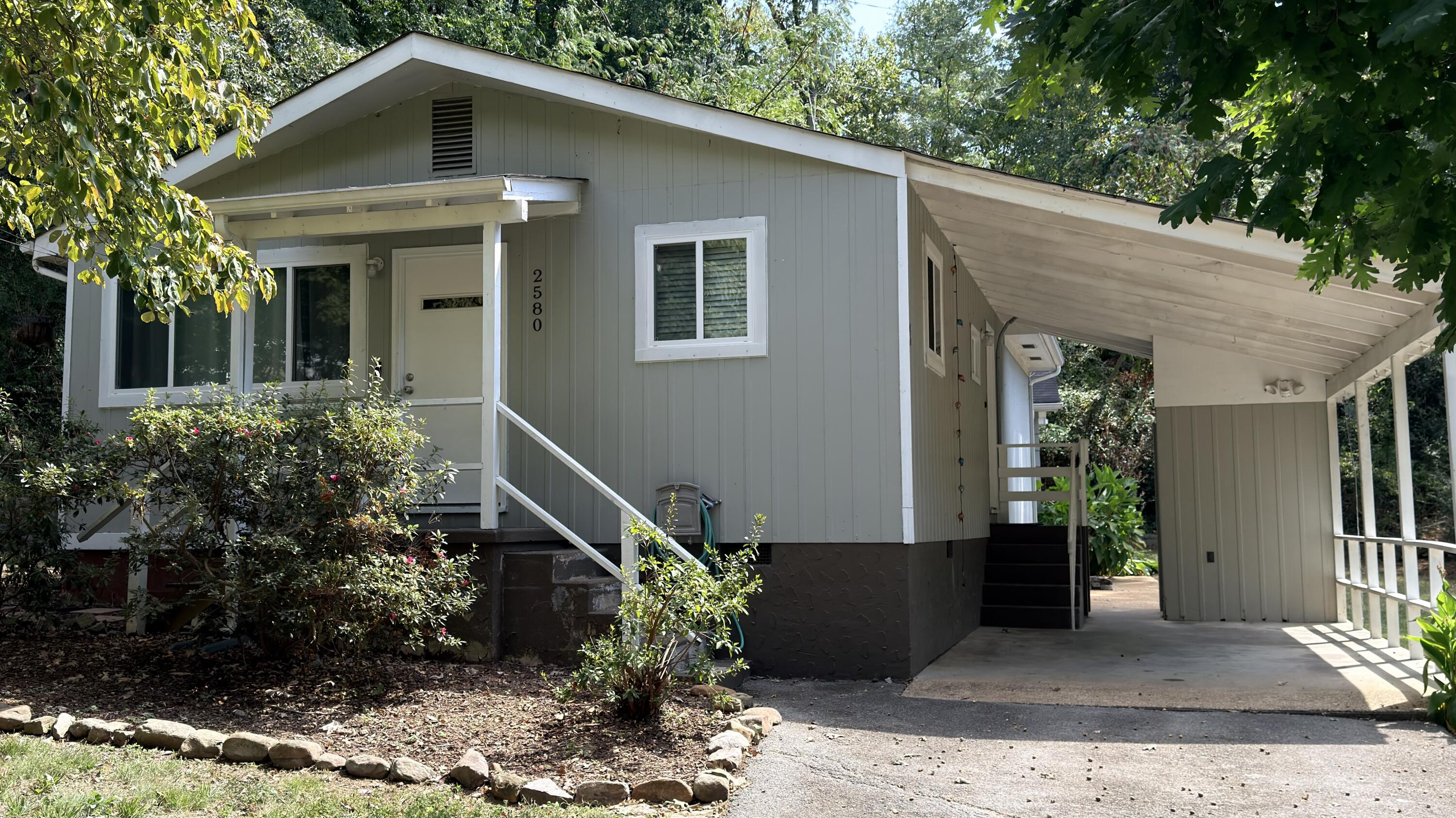 2580 Highpoint Drive — photo