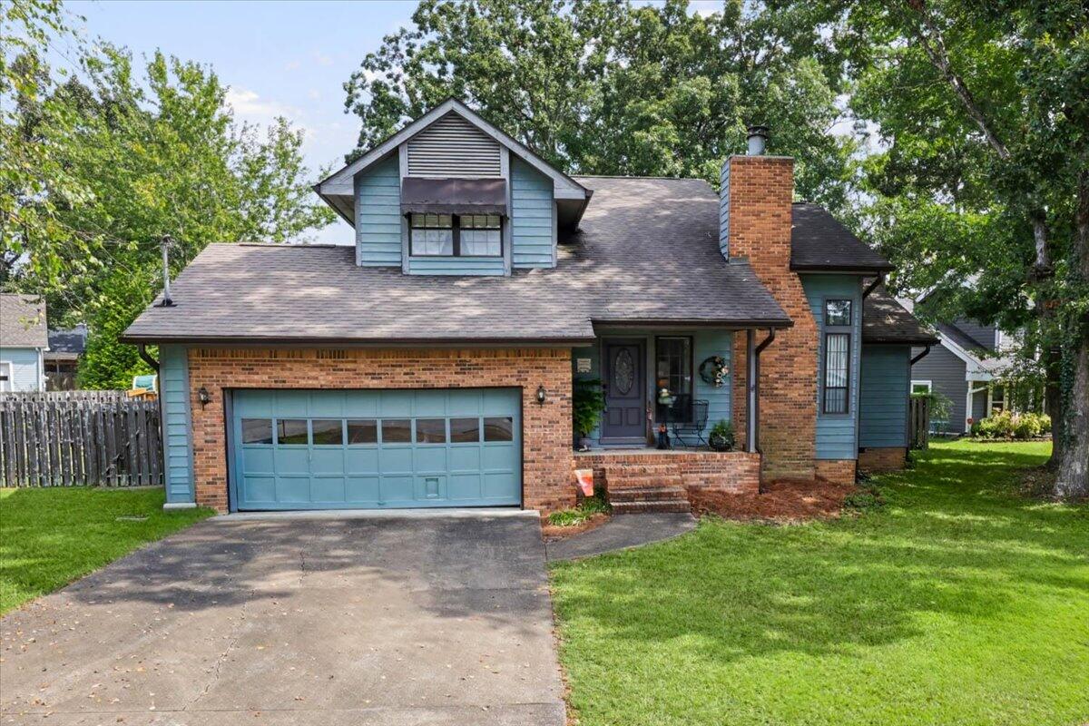 8501 Oak View Drive — photo