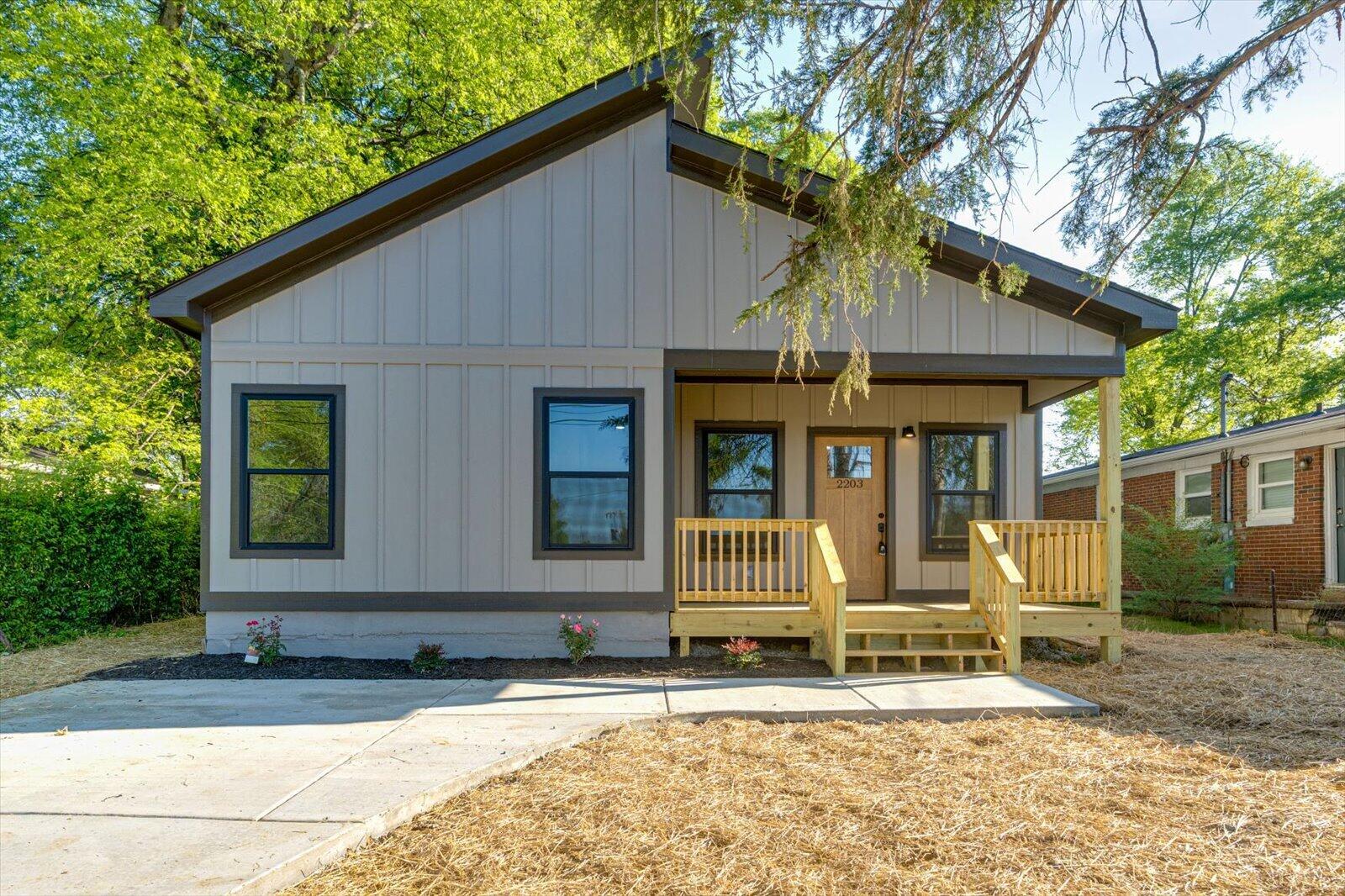 2203 Rawlings Street — photo