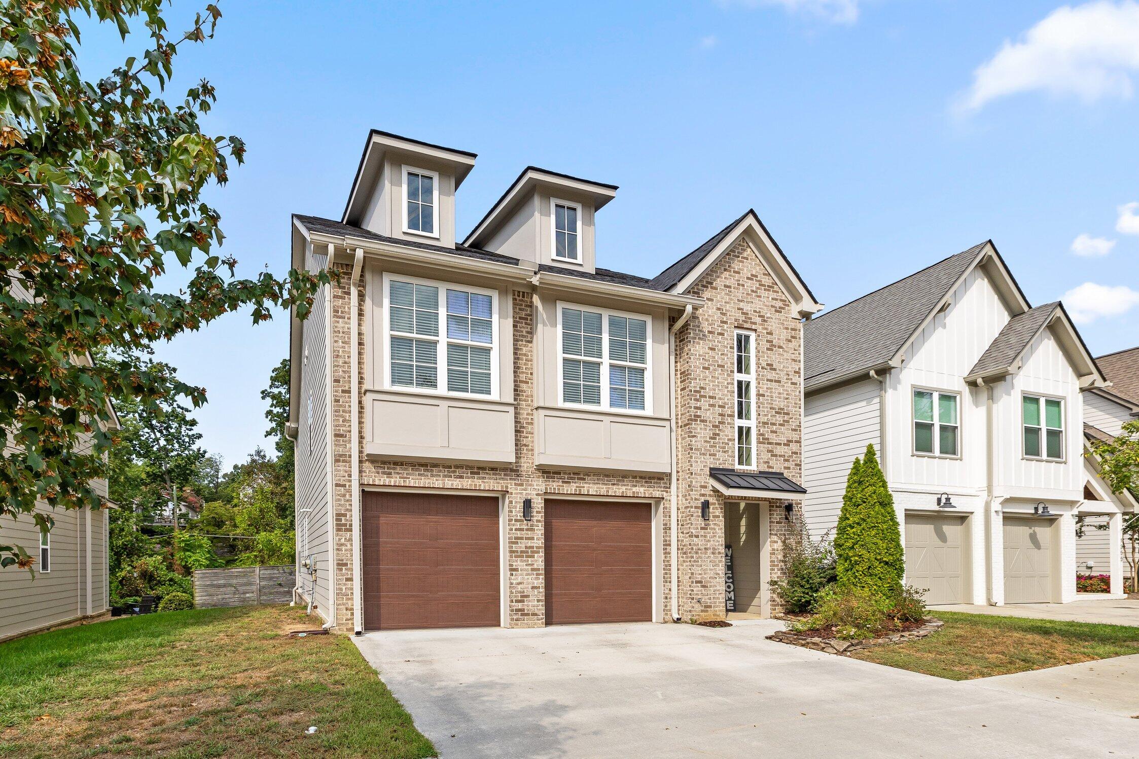 1349 Carrington Way — photo