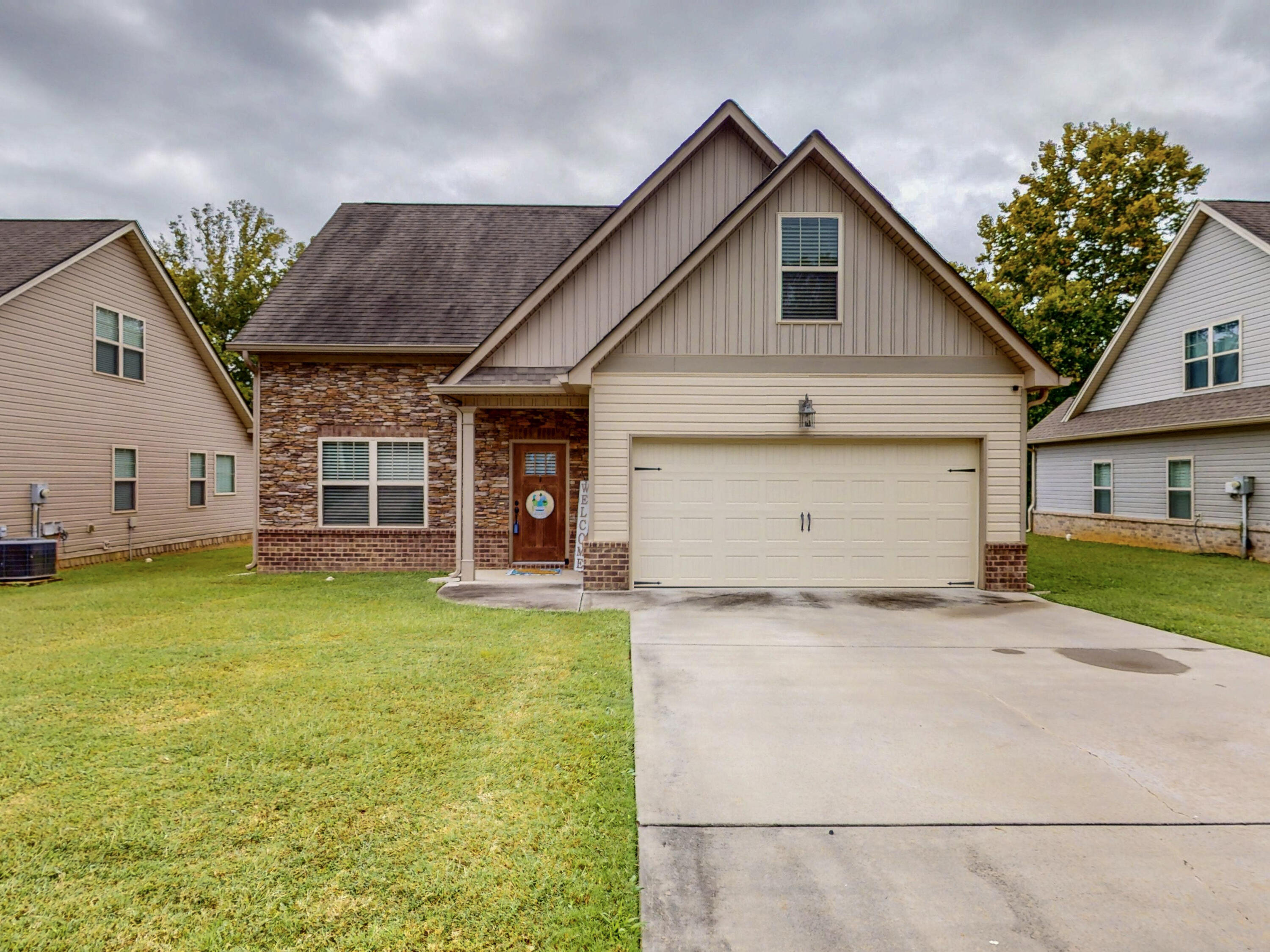 112 Brookebridge Court NW — photo