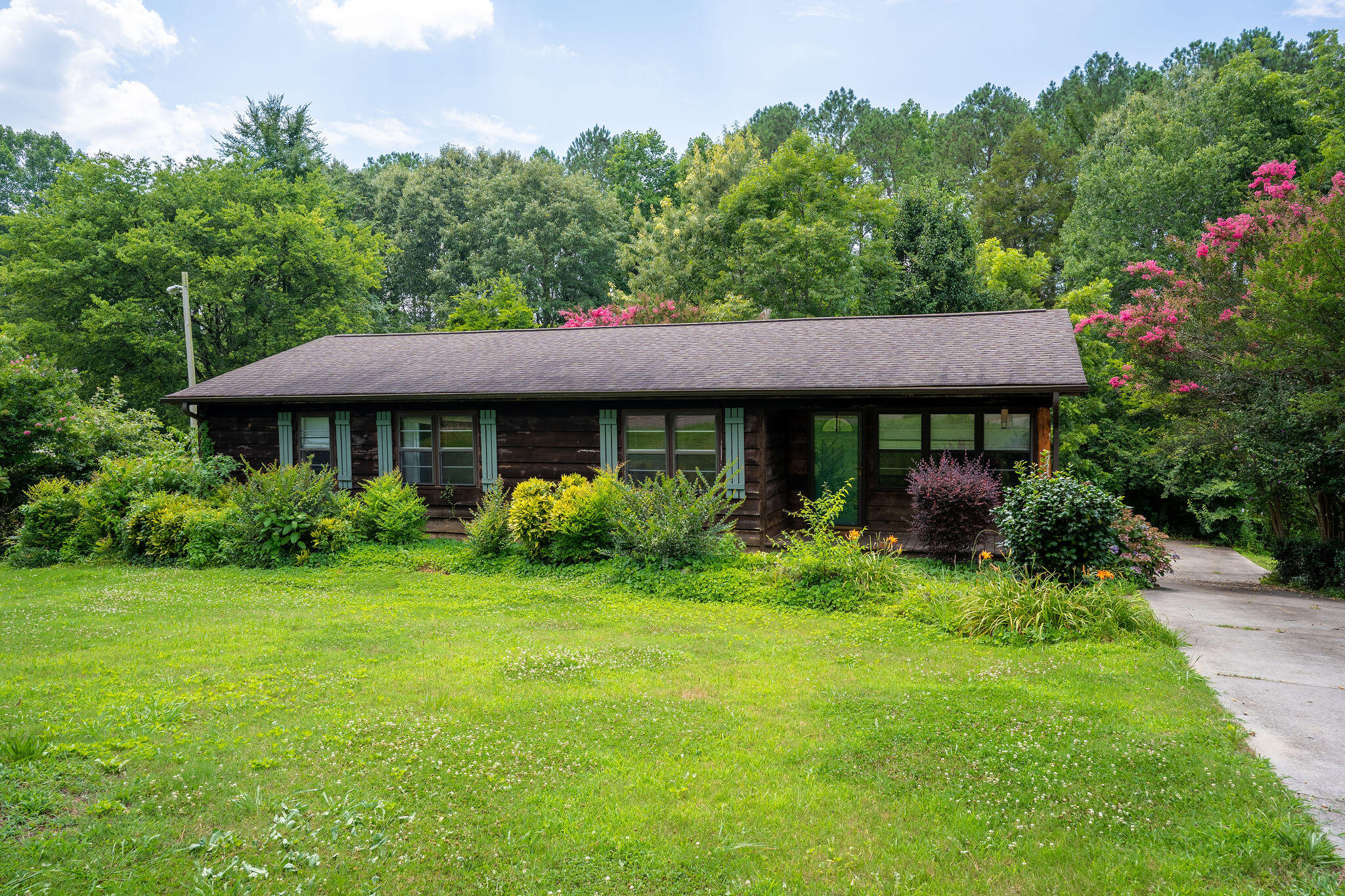 417 Mcfoilton Lane — photo