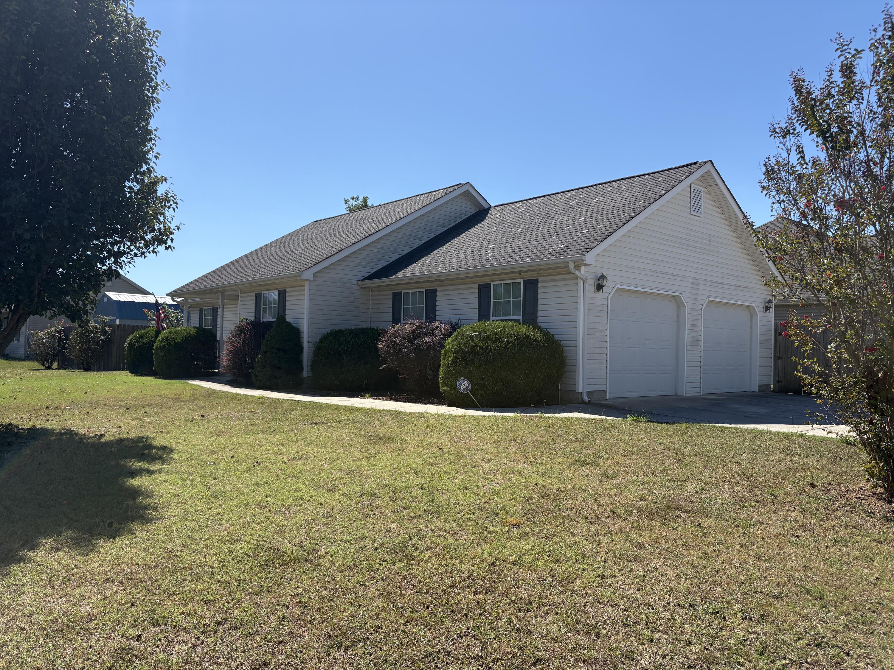 472 Glenn Wade Drive — photo