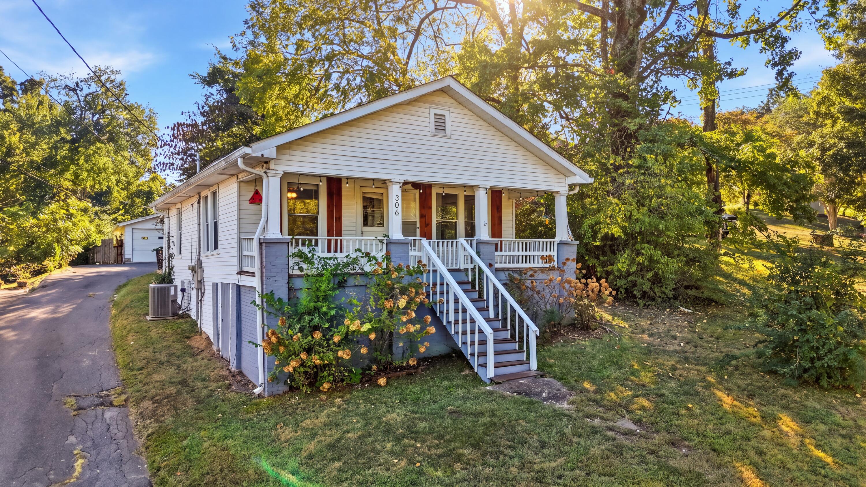 306 Signal View Street — photo