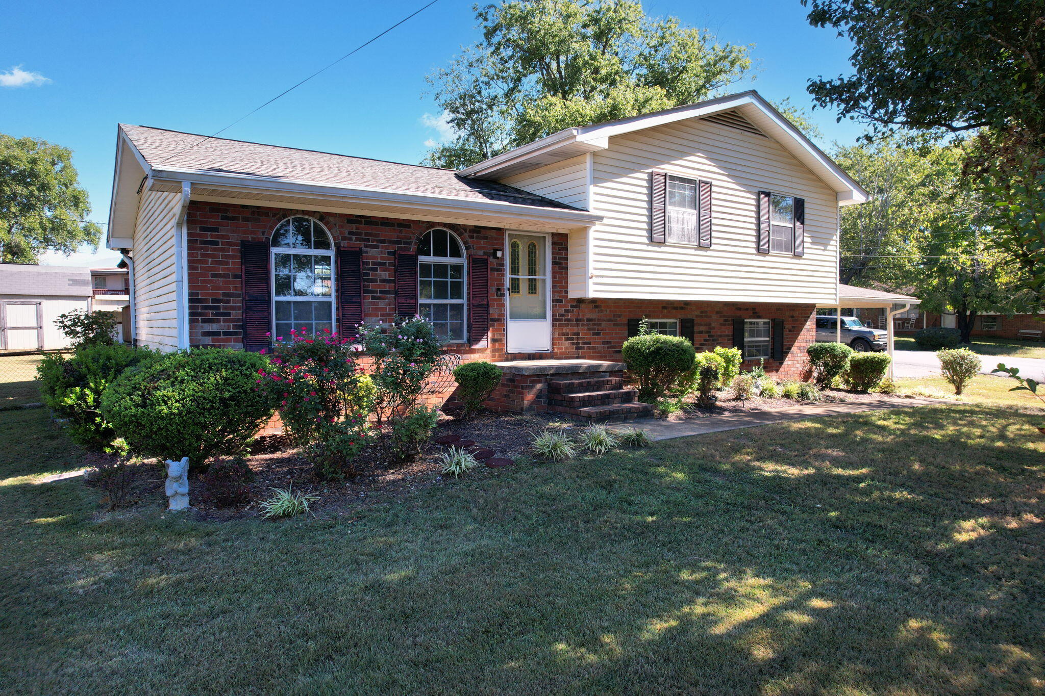2640 Alvin Court NW — photo